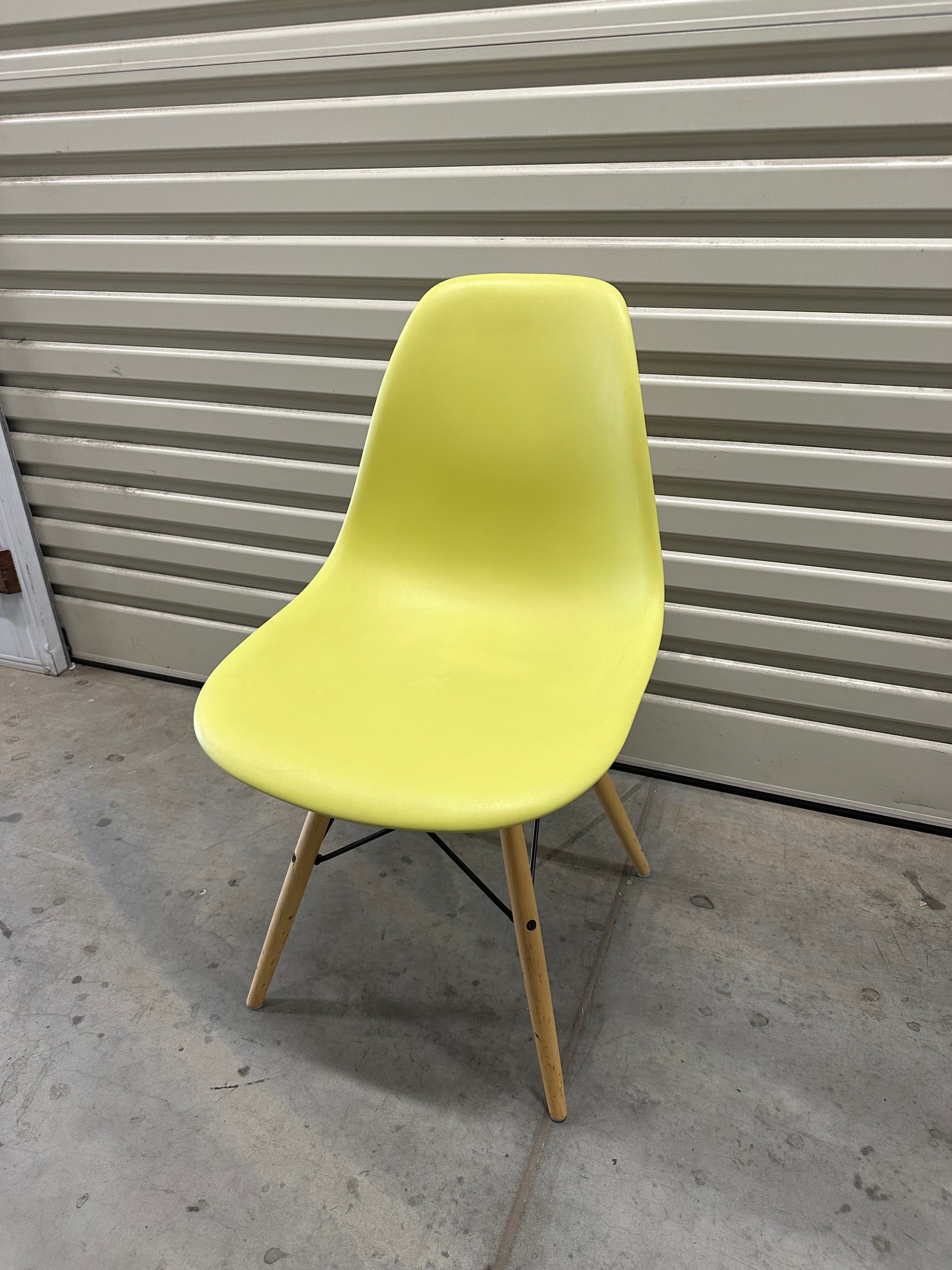 Original Eames Moulded Plastic Side Chair Dowel – Mustard