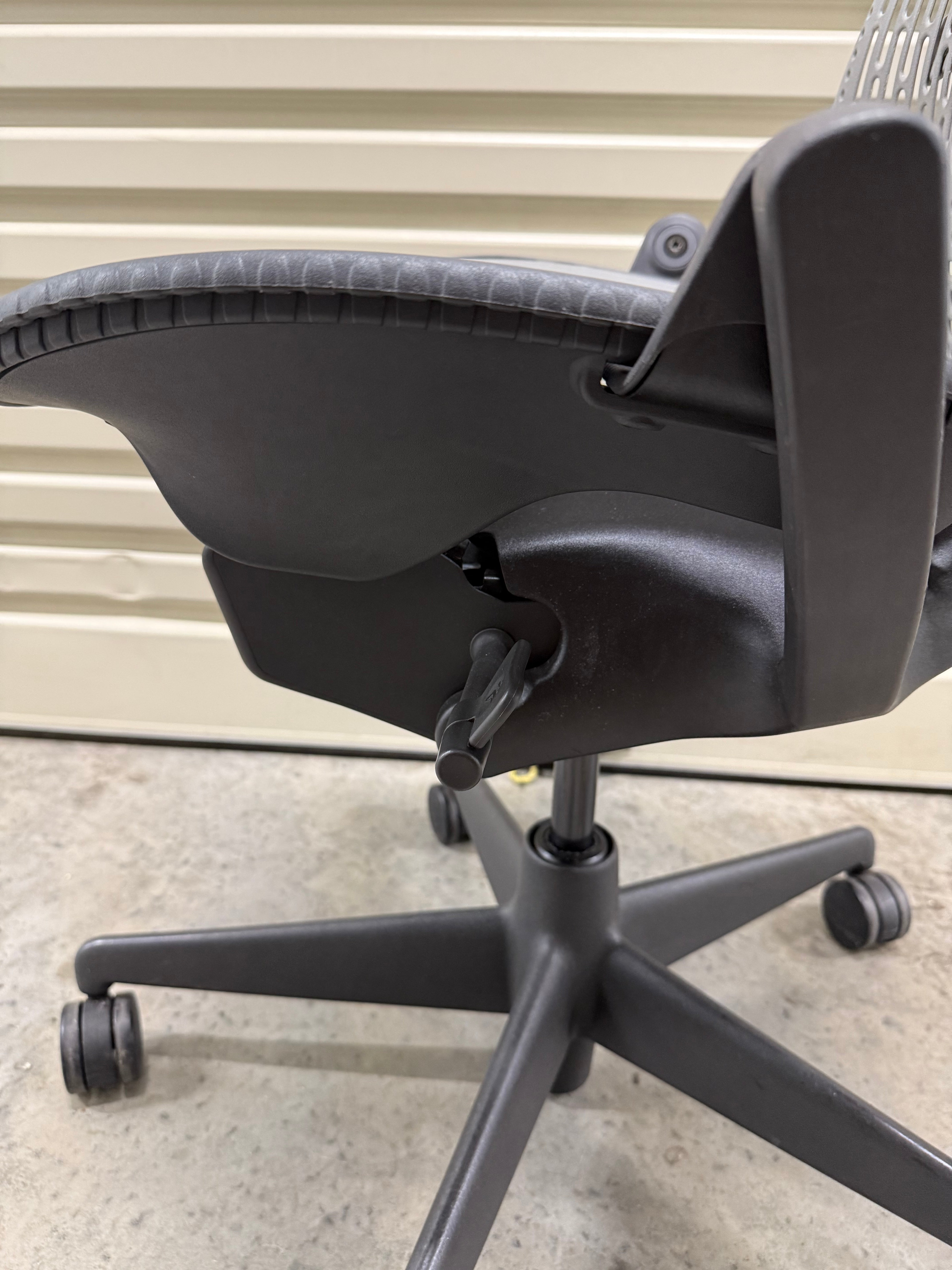 Herman Miller Mirra Office Chair - No Arms - Grey - Back tilt lock