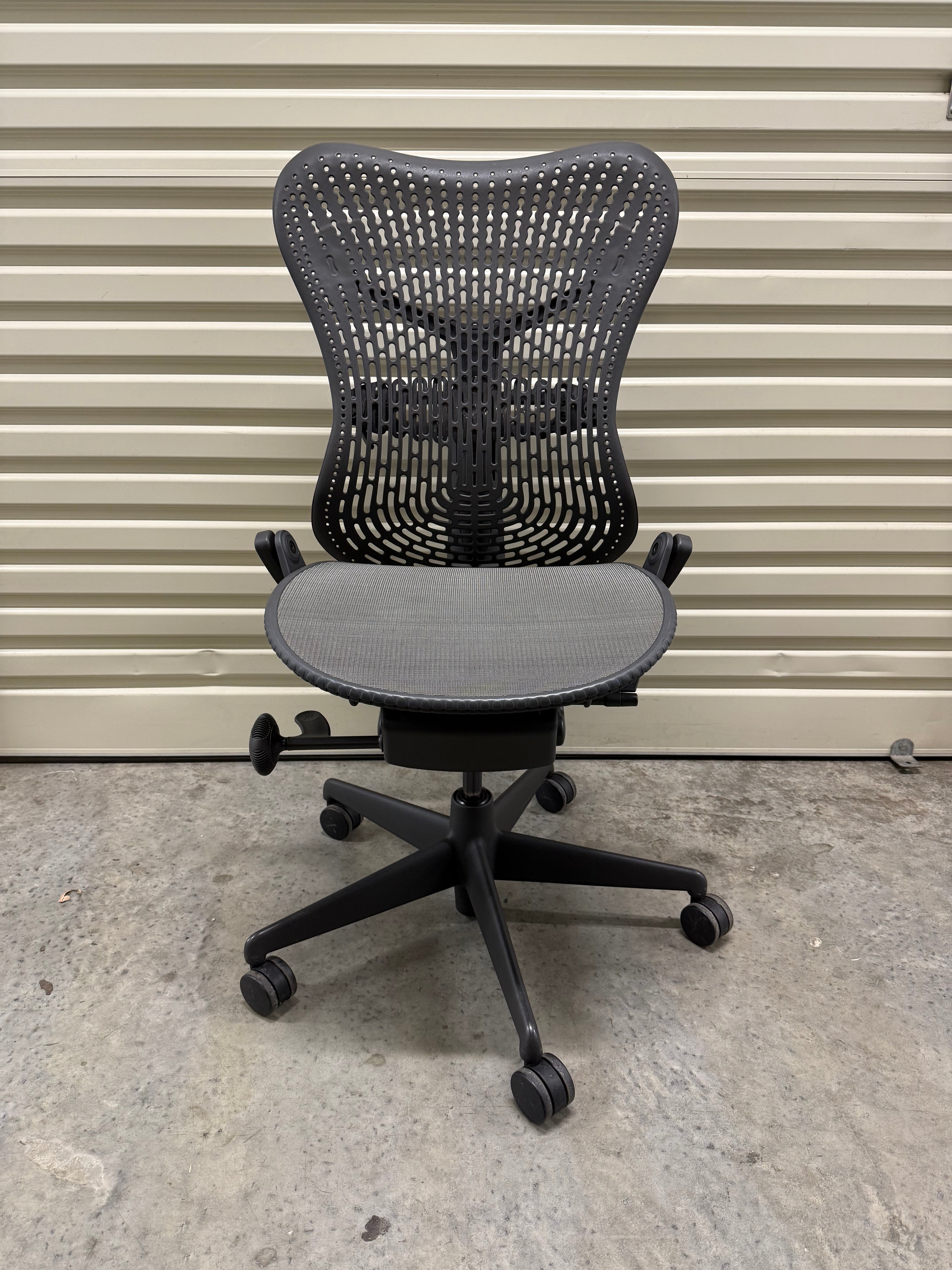 Herman Miller Mirra Office Chair no Arms - Graphite - Back Tilt Lock
