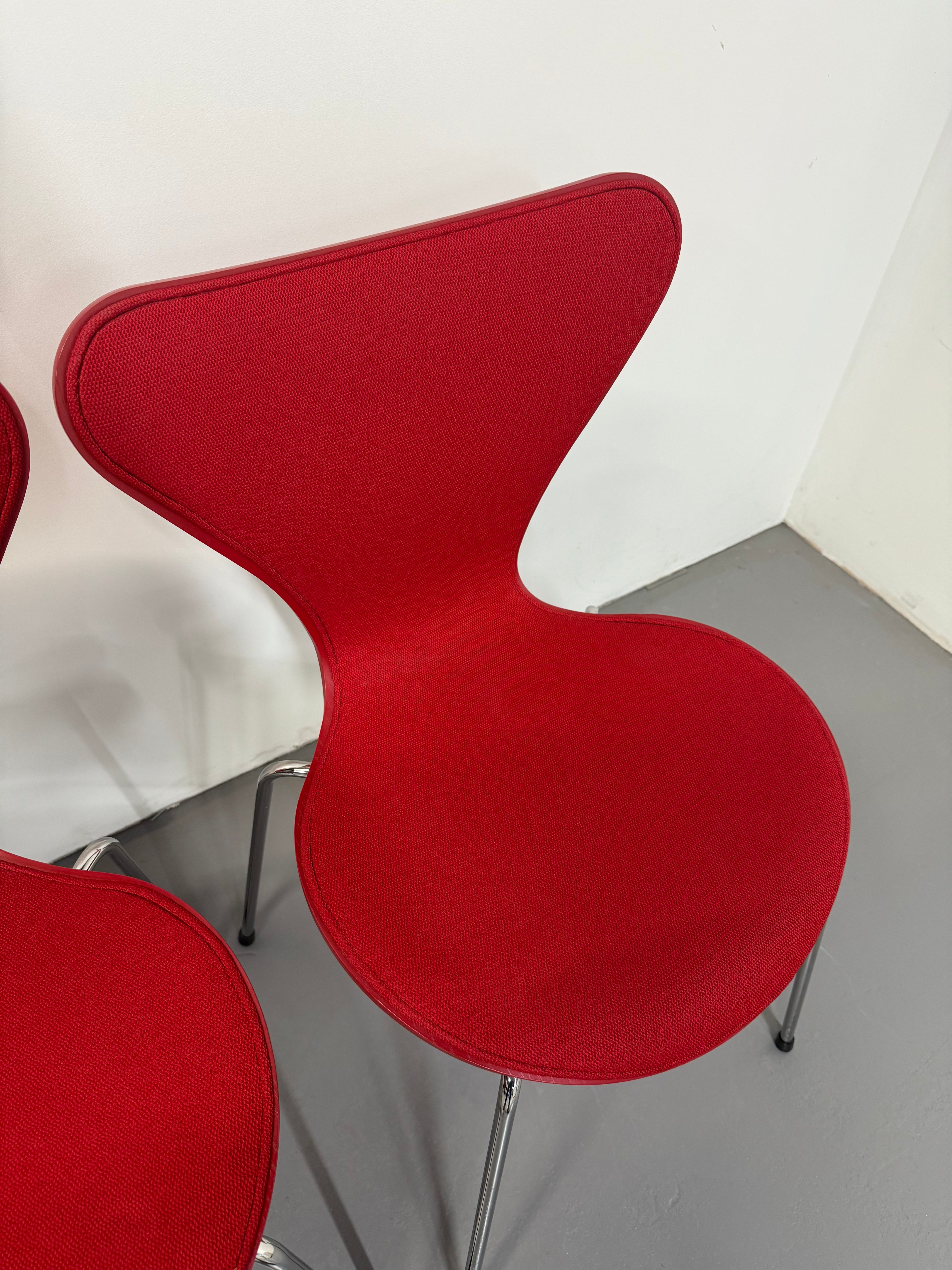 Fritz Hansen Series 7 Chairs – Red Fabric (Model 3107)