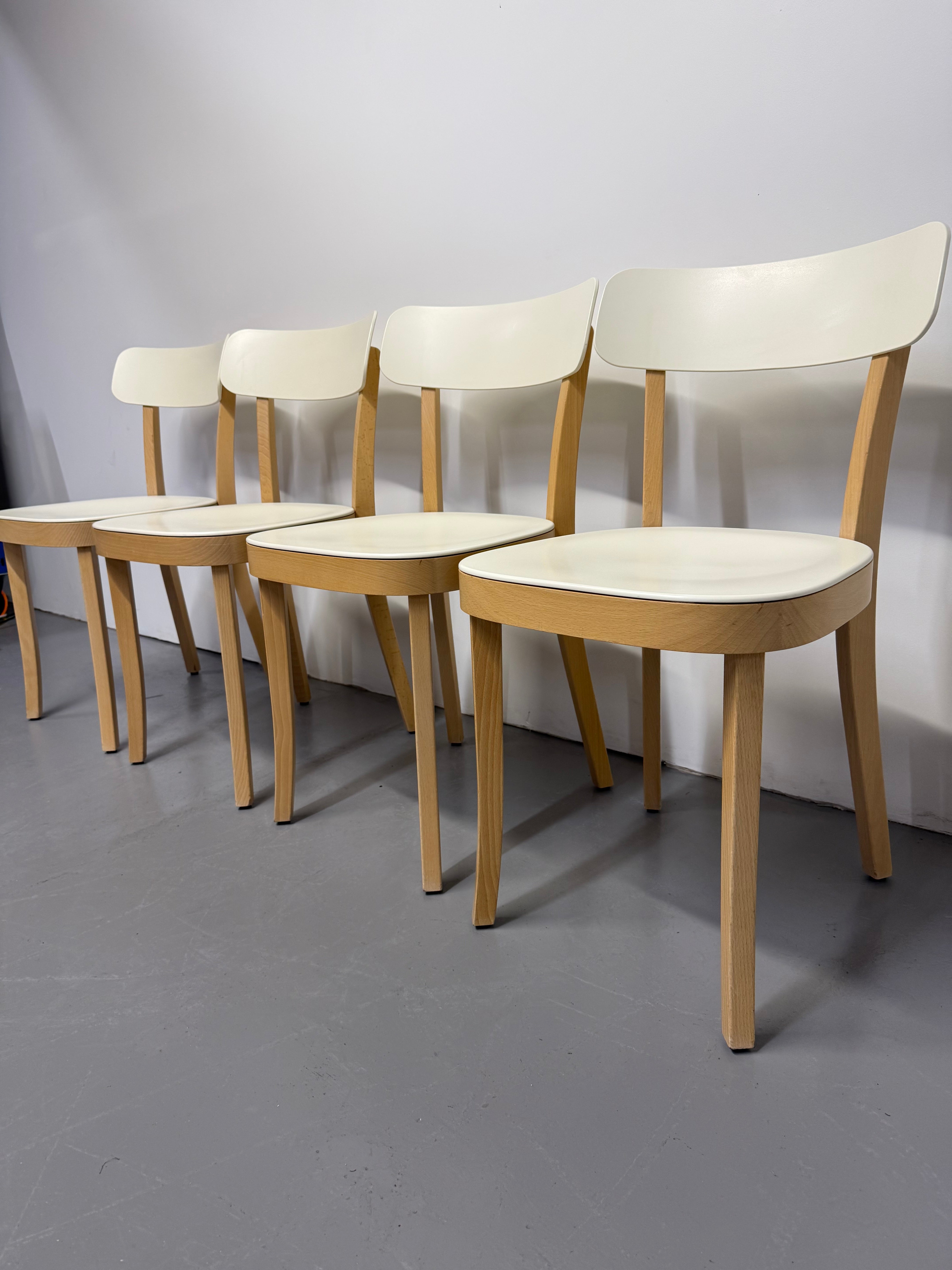 Vitra Basel Chair by Jasper Morrison – Beech Frame with White Seat & Back