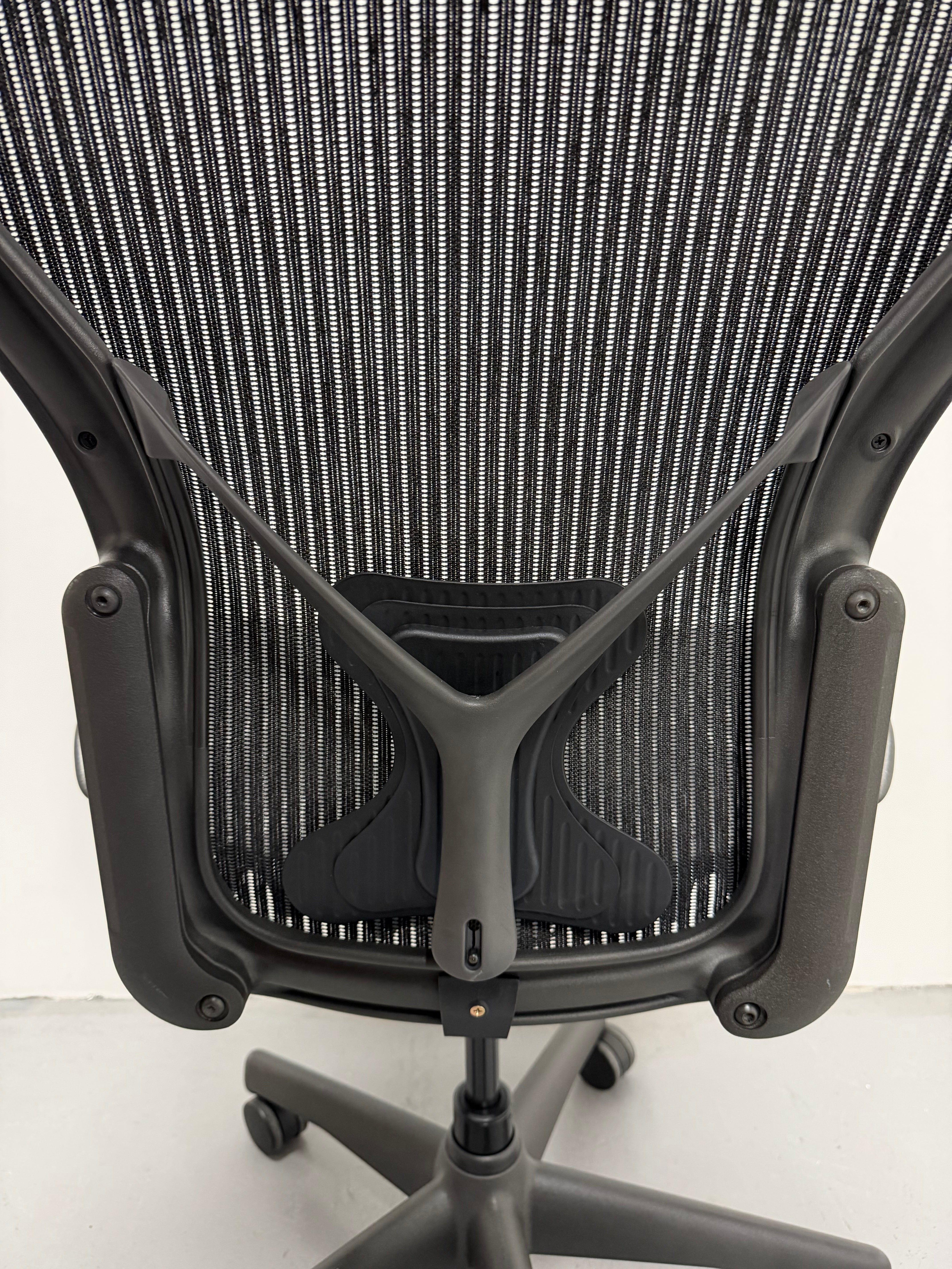 Herman Miller Aeron Classic – PostureFit Back Support, No Arms (Size B)