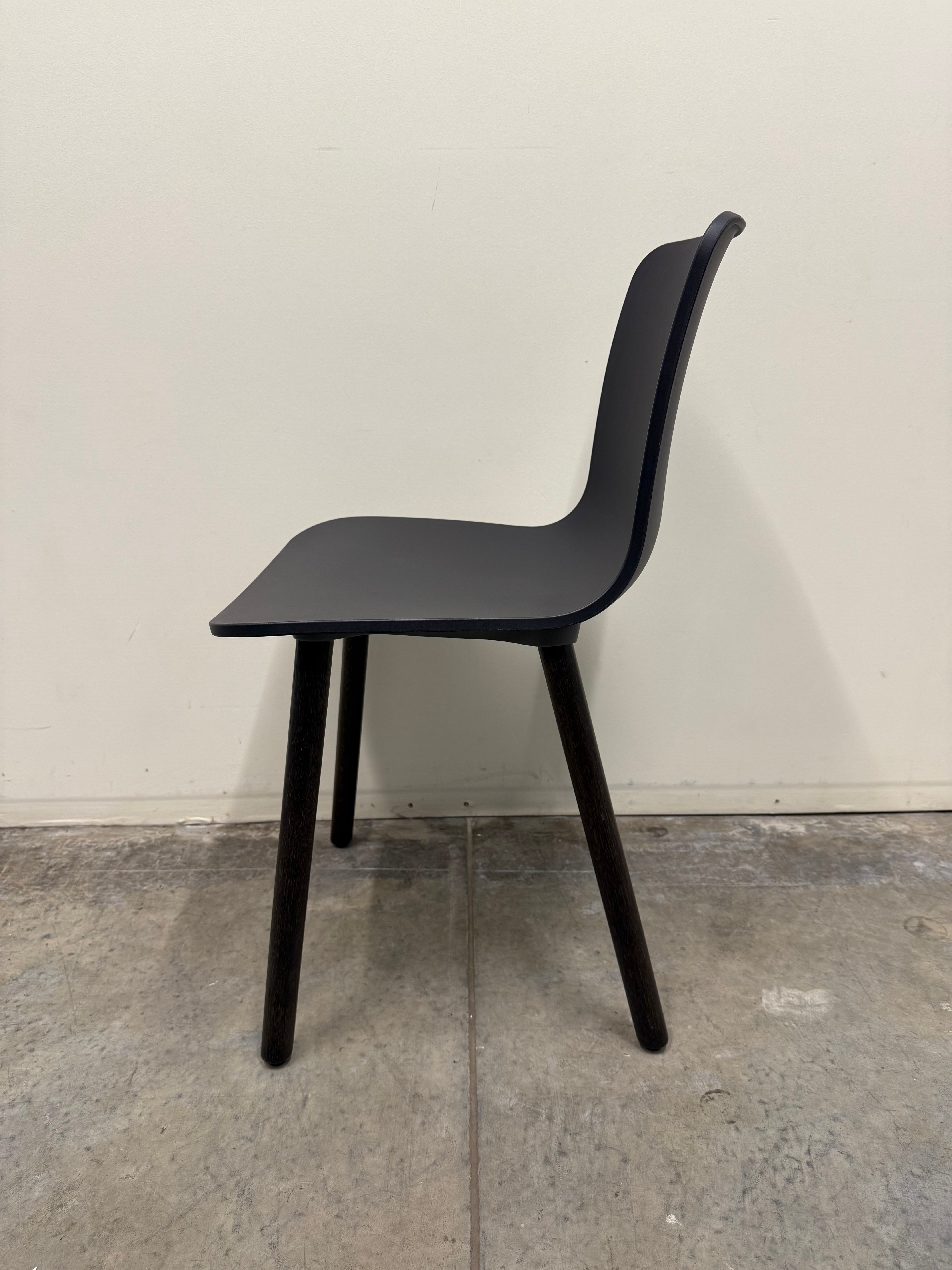 Vitra HAL Wood Chair by Jasper Morrison – Black Seat with Dark Oak Legs