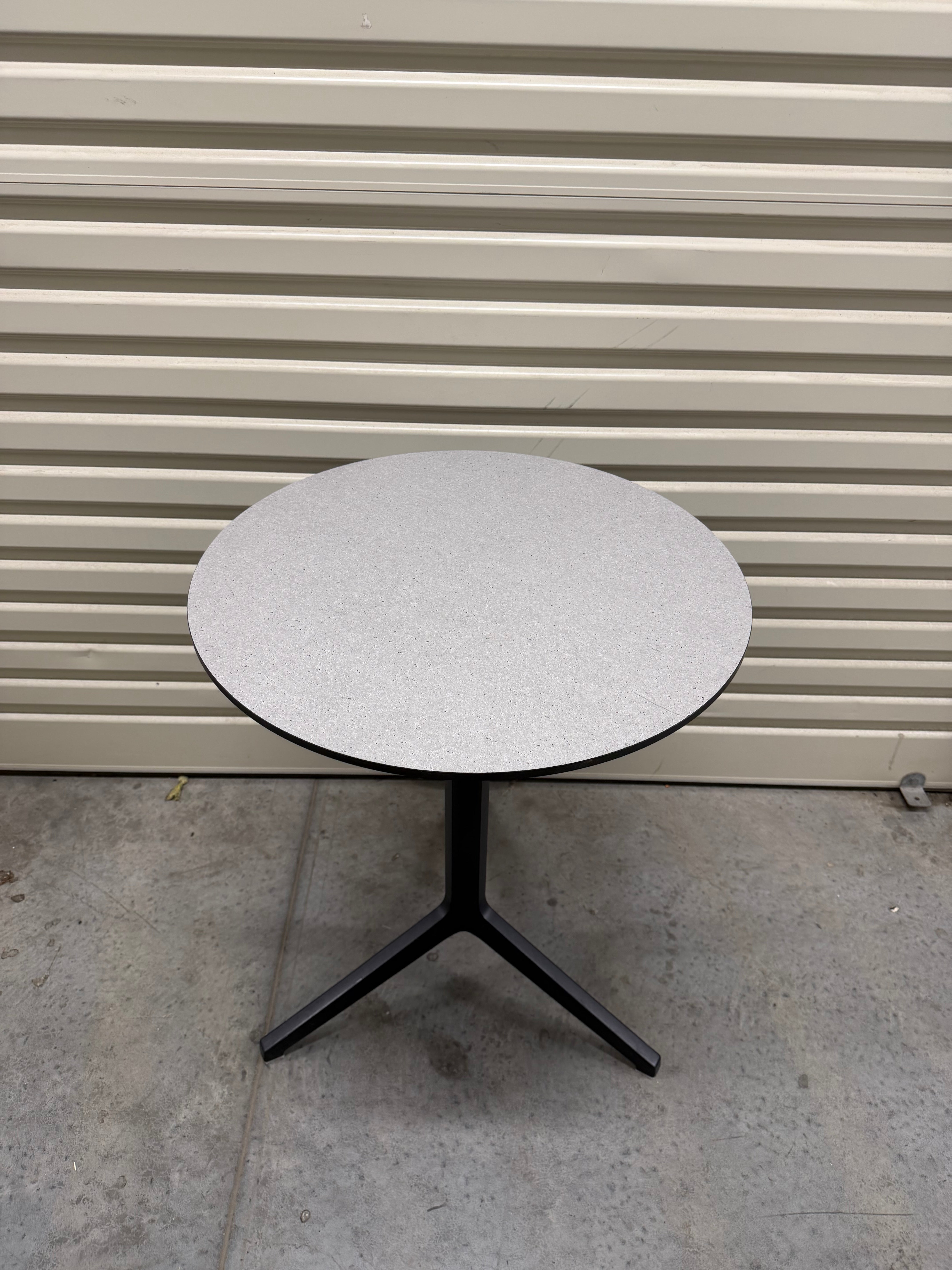Pedrali Ypsilon 4790T Round Table – 600mm