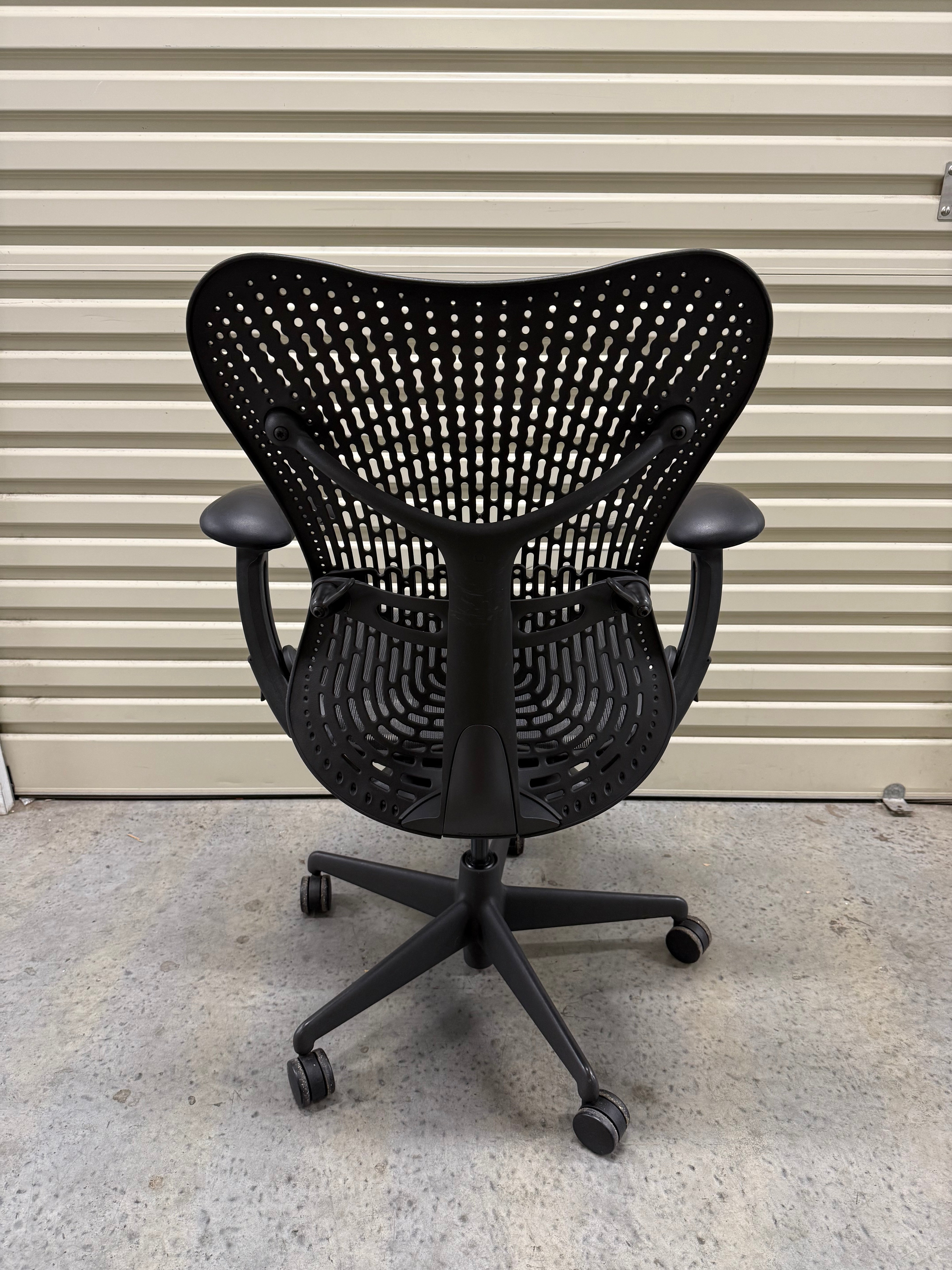 Herman Miller Mirra Office Chair with Armrest - Black/Graphite