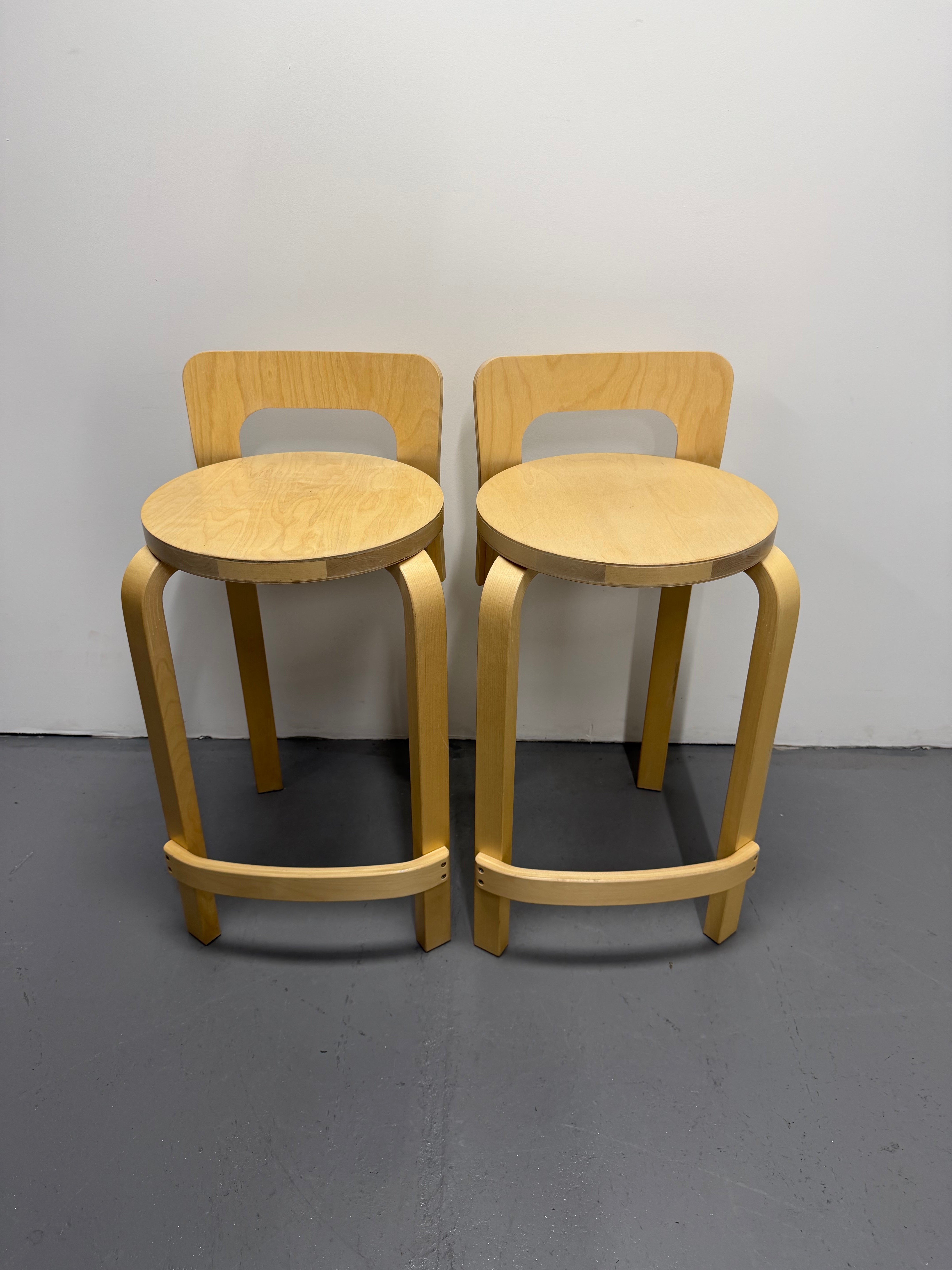 Artek Low Bar Stool K65 by Alvar Aalto – Natural Birch