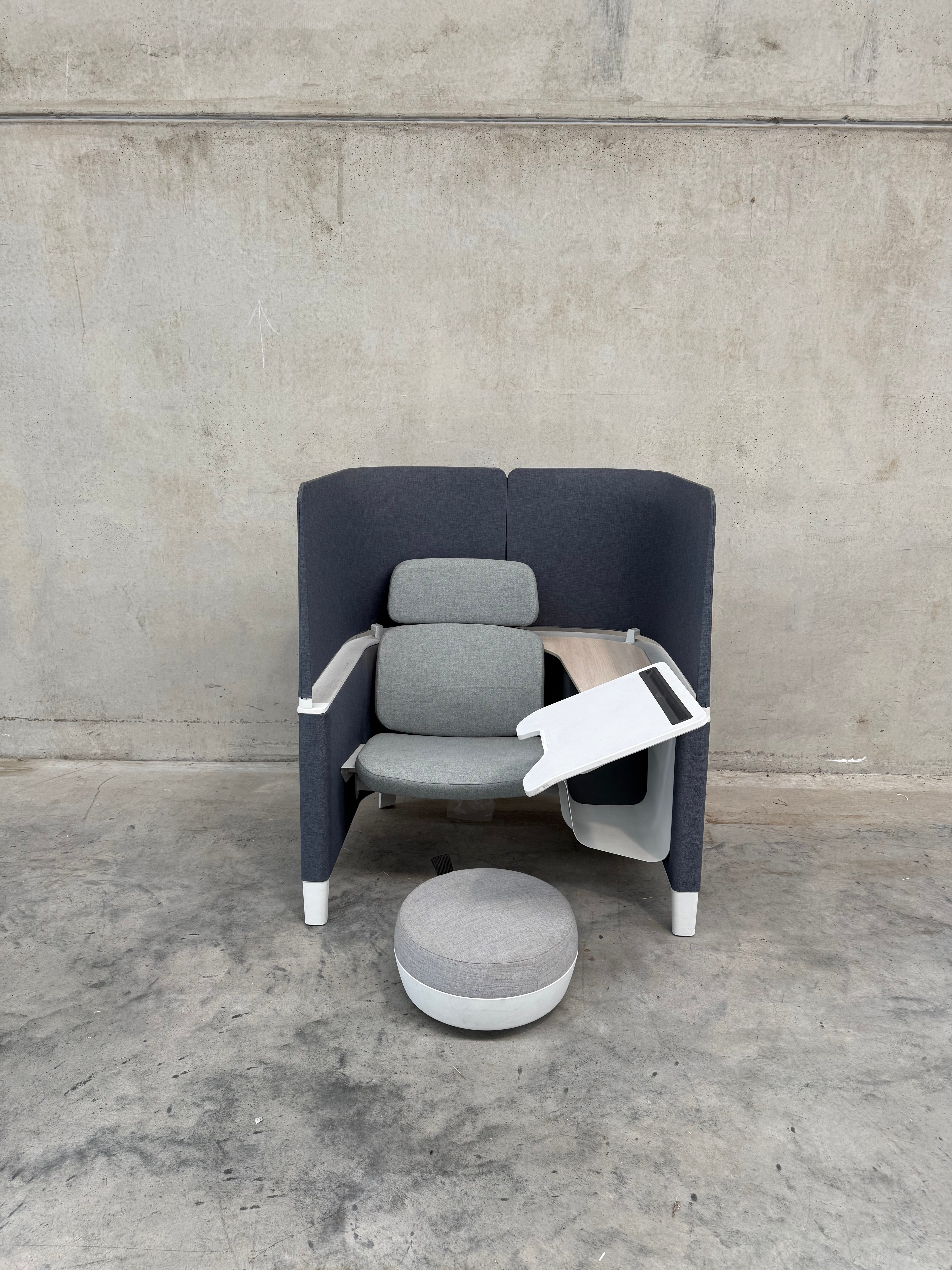Steelcase Brody WorkLounge - Privacy Work Booth Lounge with Work Surface