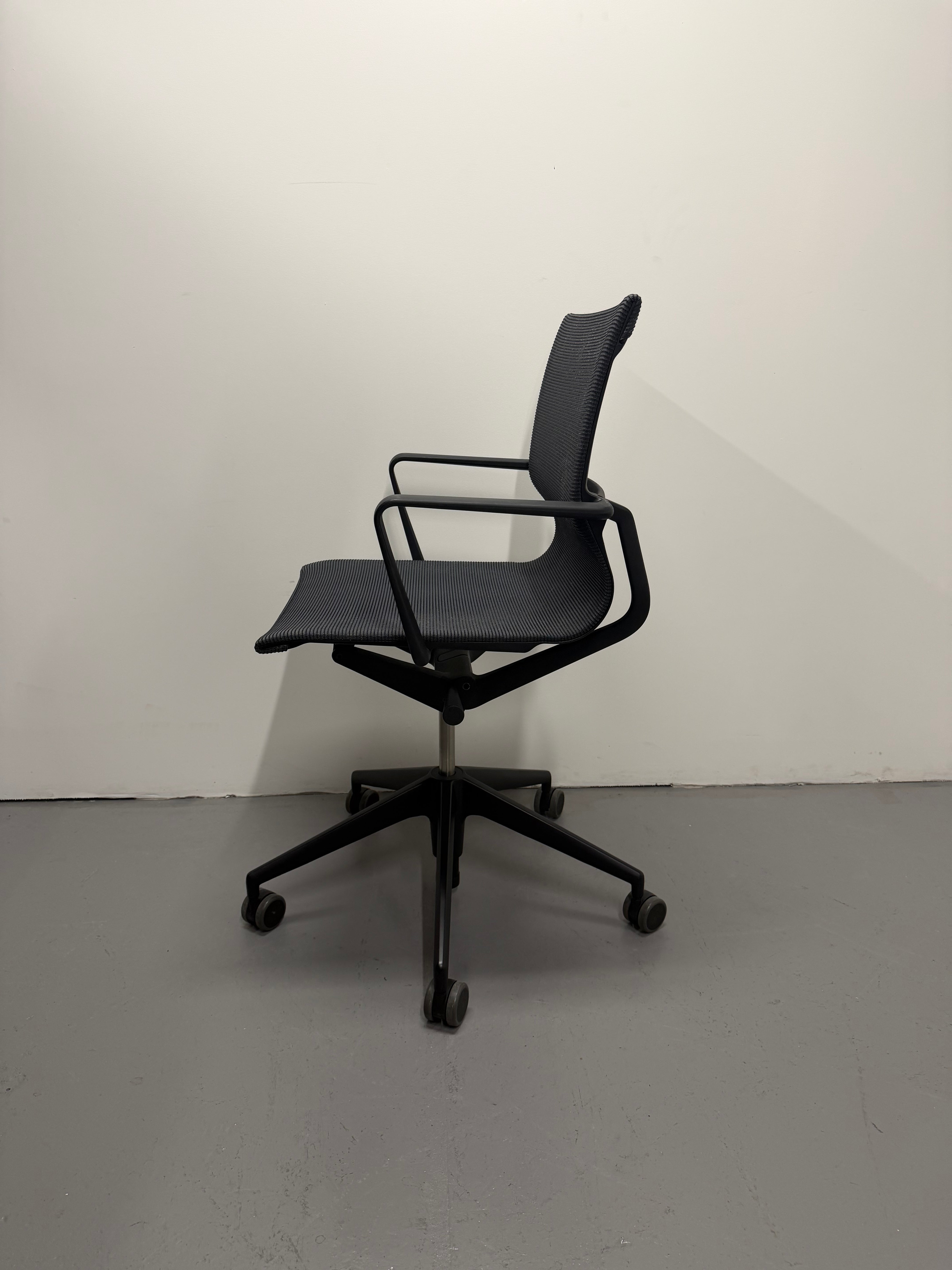 Vitra Physix Ergonomic Boardroom Office Chair - Alberto Meda