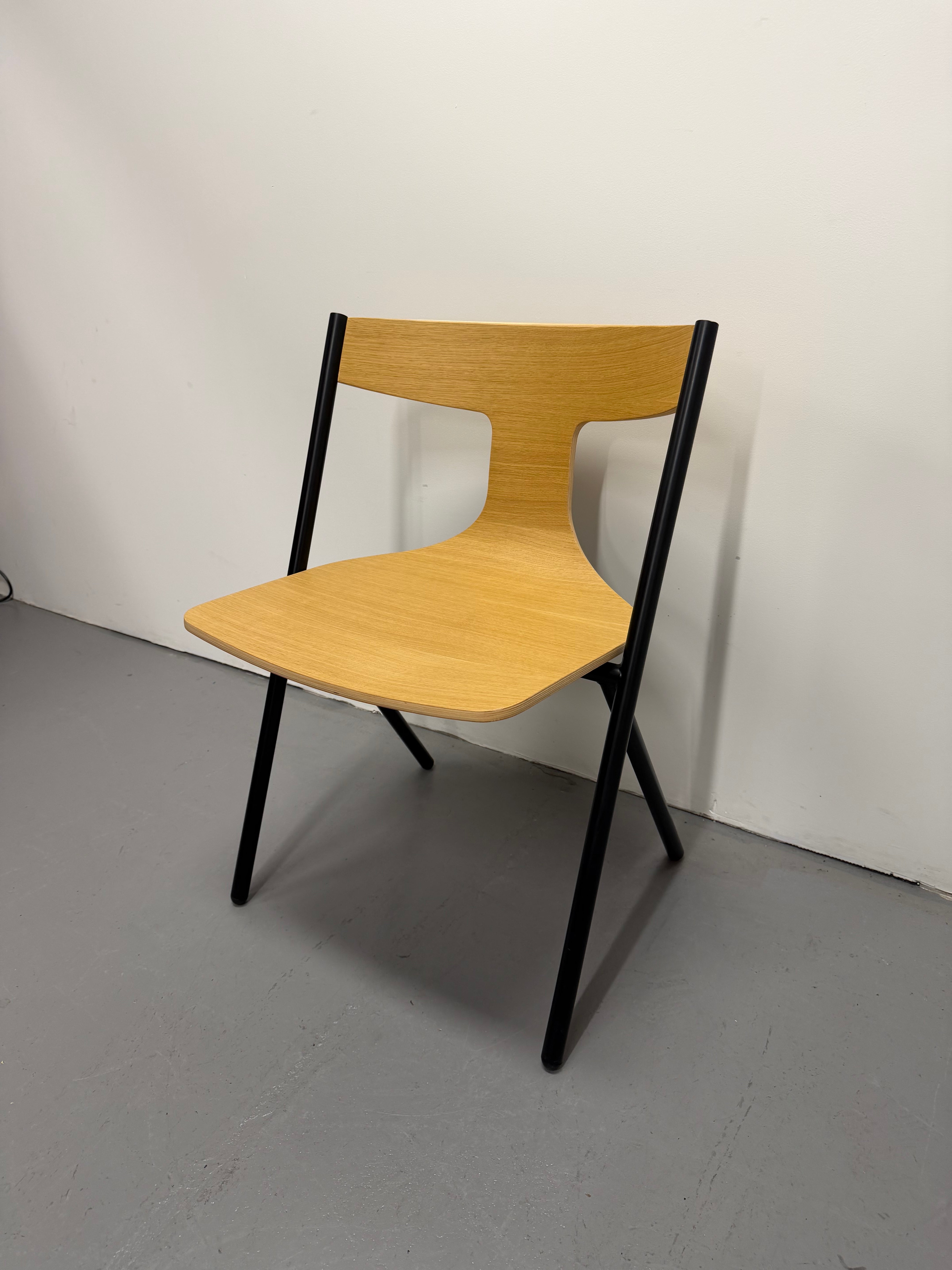 Viccarbe Quadra Dinning Chair – Oak Plywood Seat with Black Steel Frame | Ex-Showroom