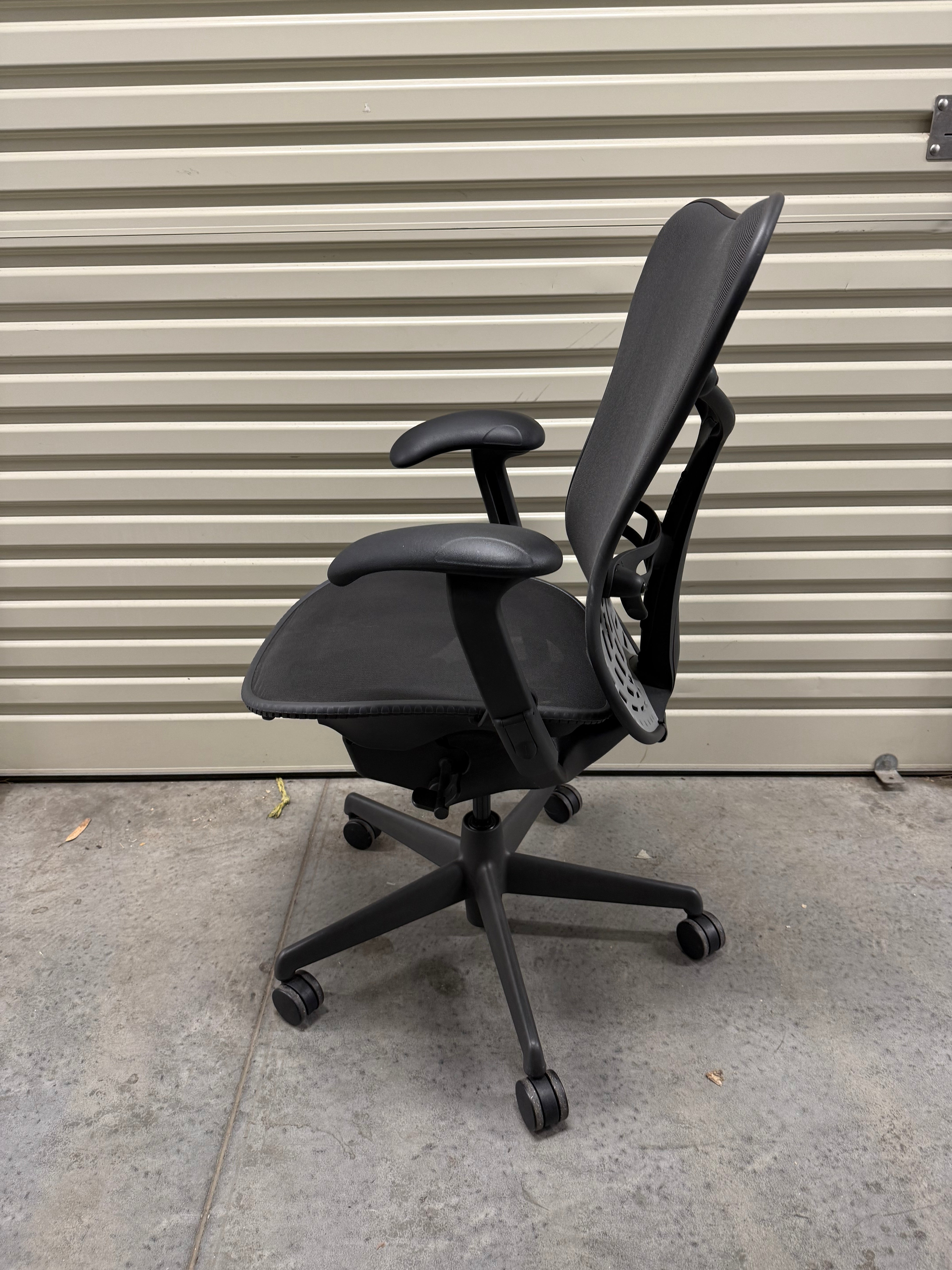 Herman Miller Mirra Office Chair with Armrest, Butterfly Back- Black/Black