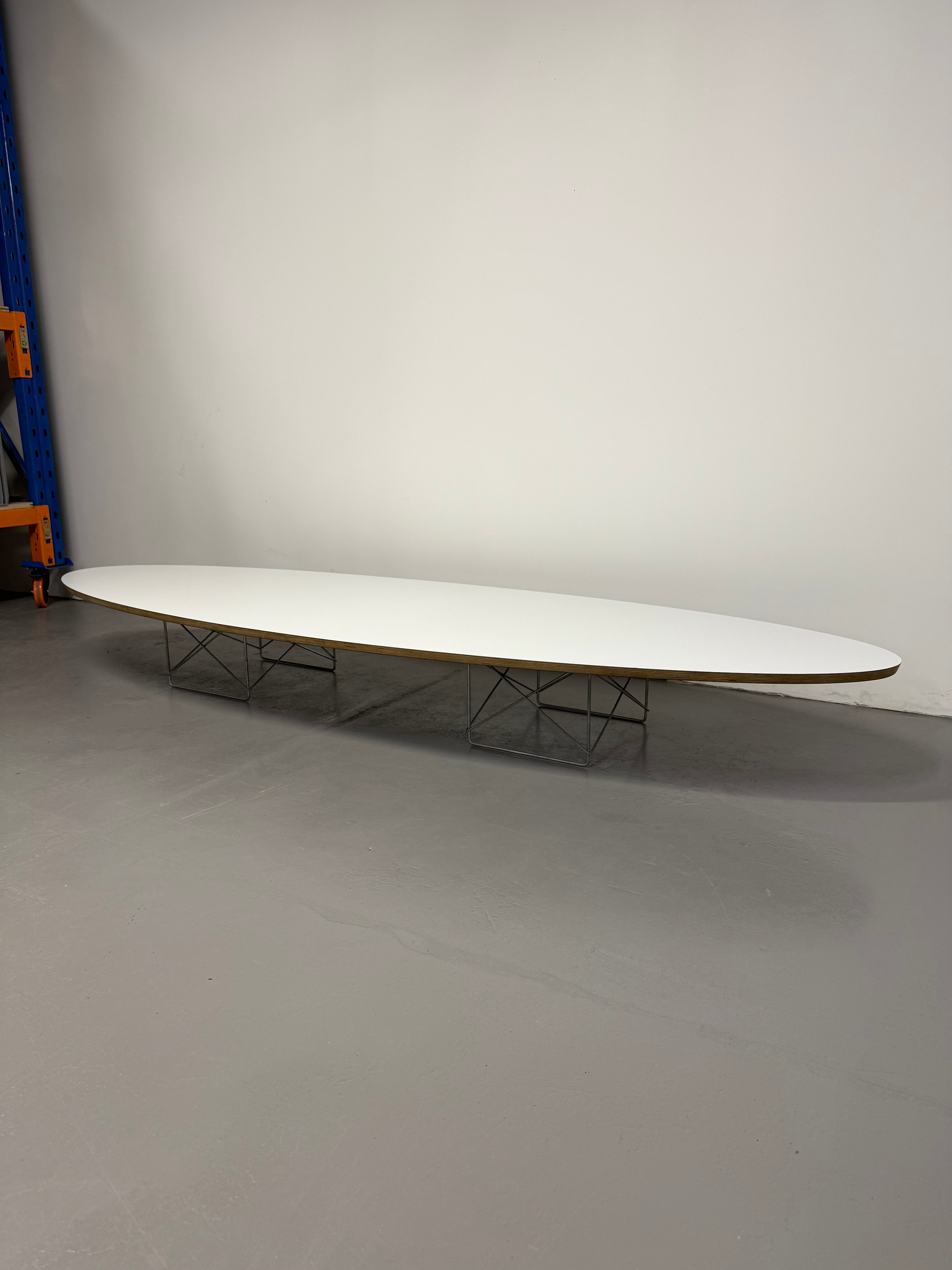 Eames Wire Base Elliptical Table – “Surfboard Table” by Herman miller