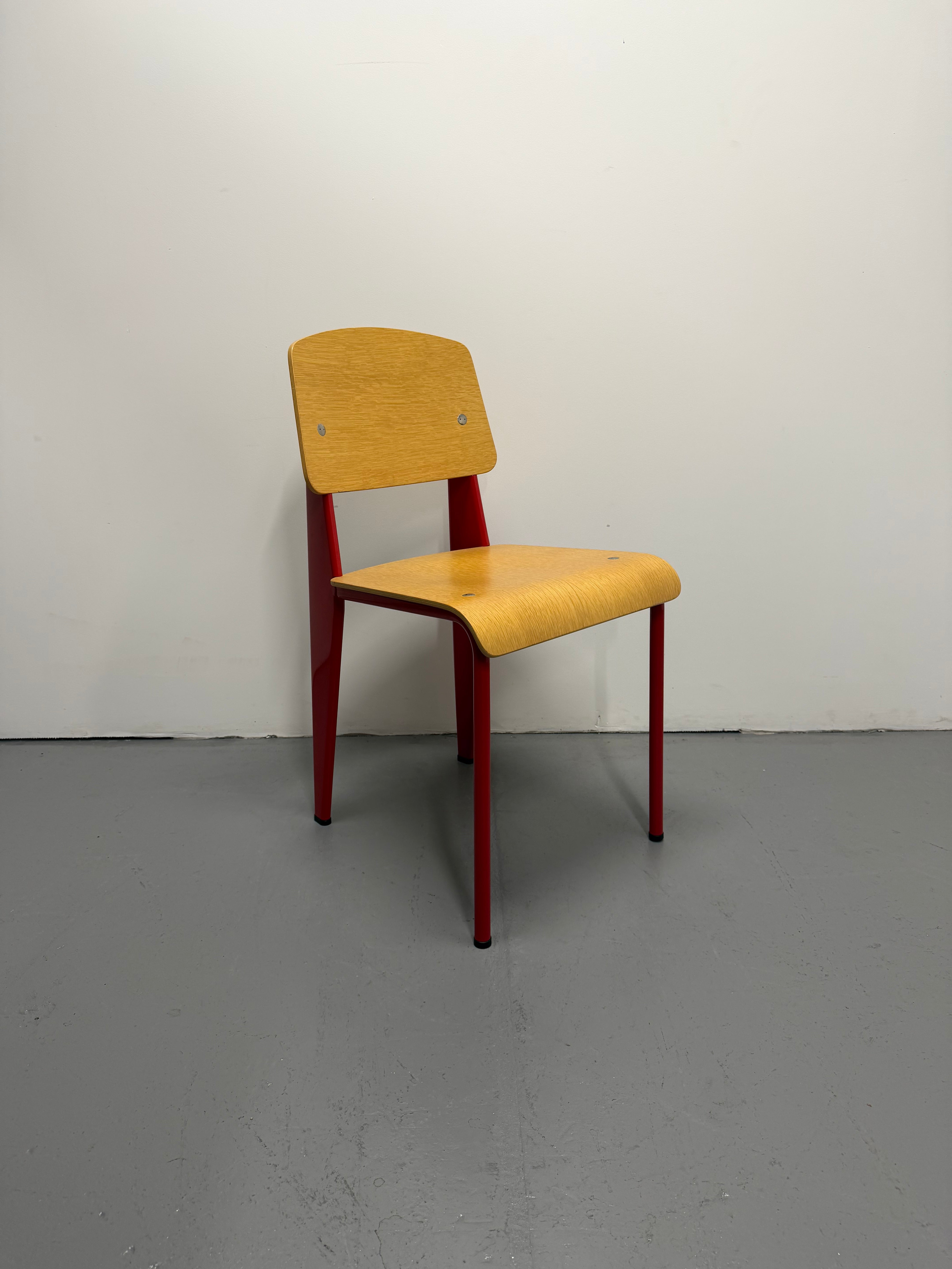 Jean Prouvé Standard Chair for Vitra – Natural Oak, Japanese Red