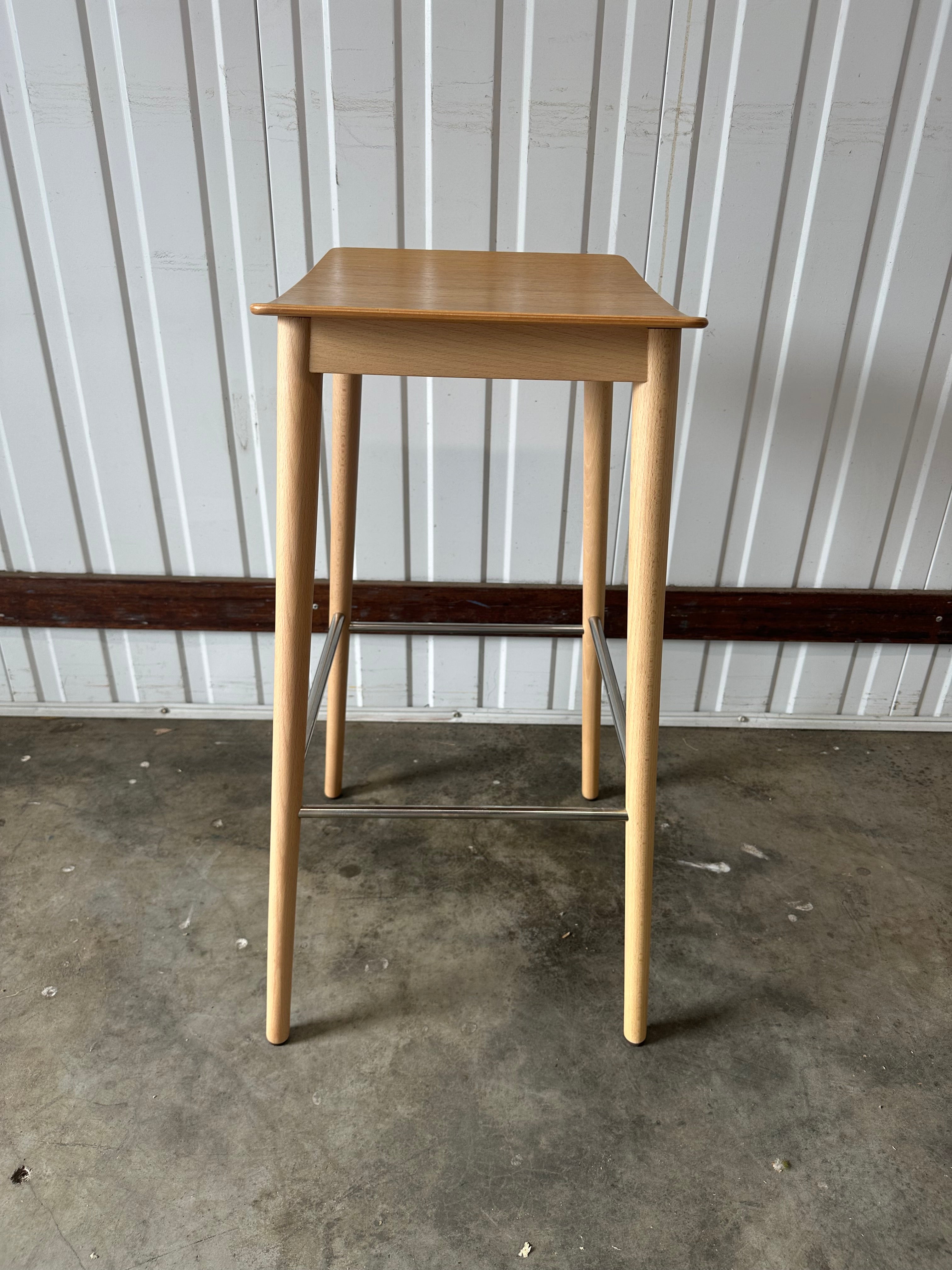 Andreu World Smile bar stool BQ0329