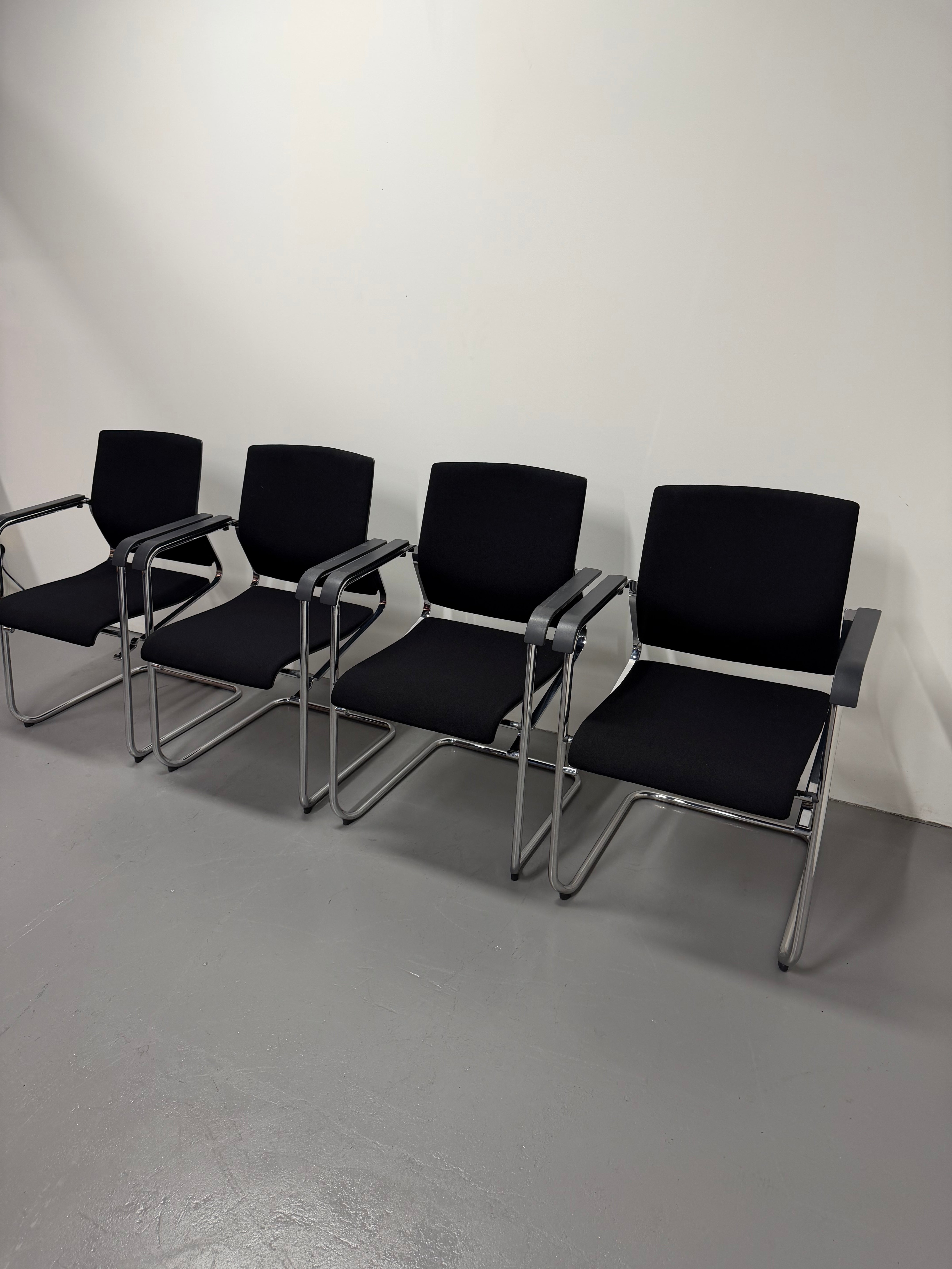 Wilkhahn 287/81 Modus Conference Room Cantilever Chair - Black