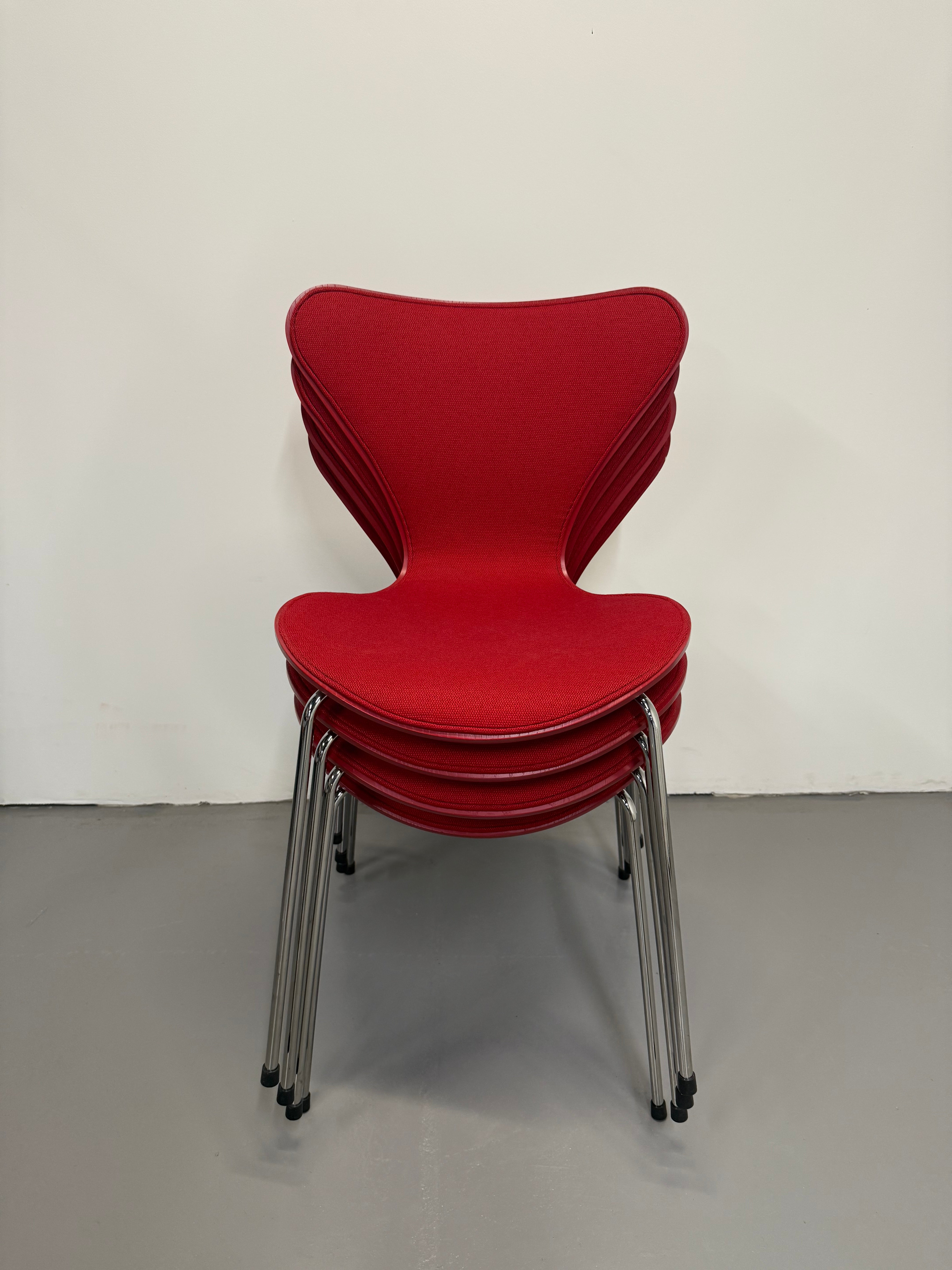 Fritz Hansen Series 7 Chairs – Red Fabric (Model 3107)