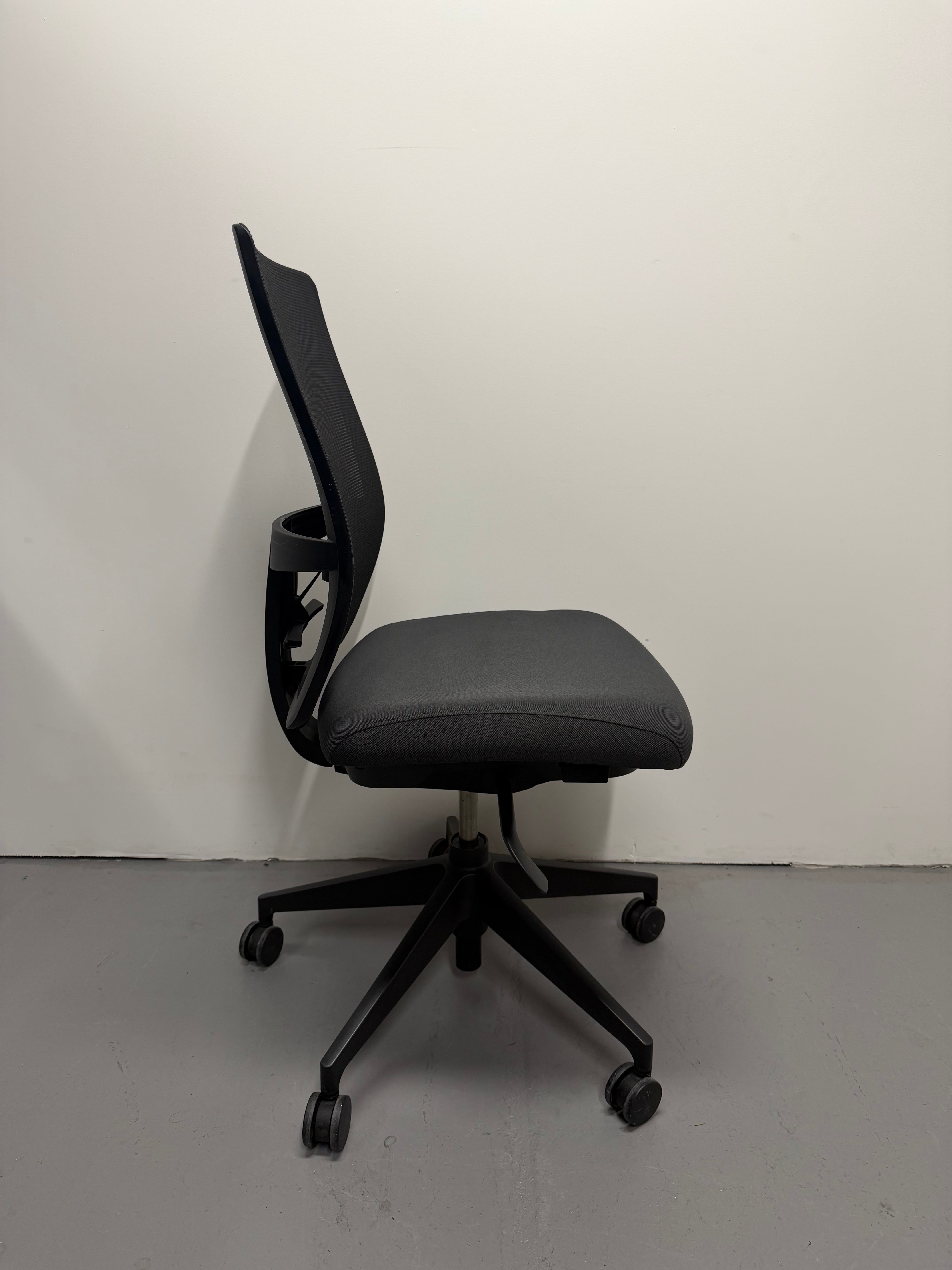 Haworth Aloha Ergonomic task Chair - Black