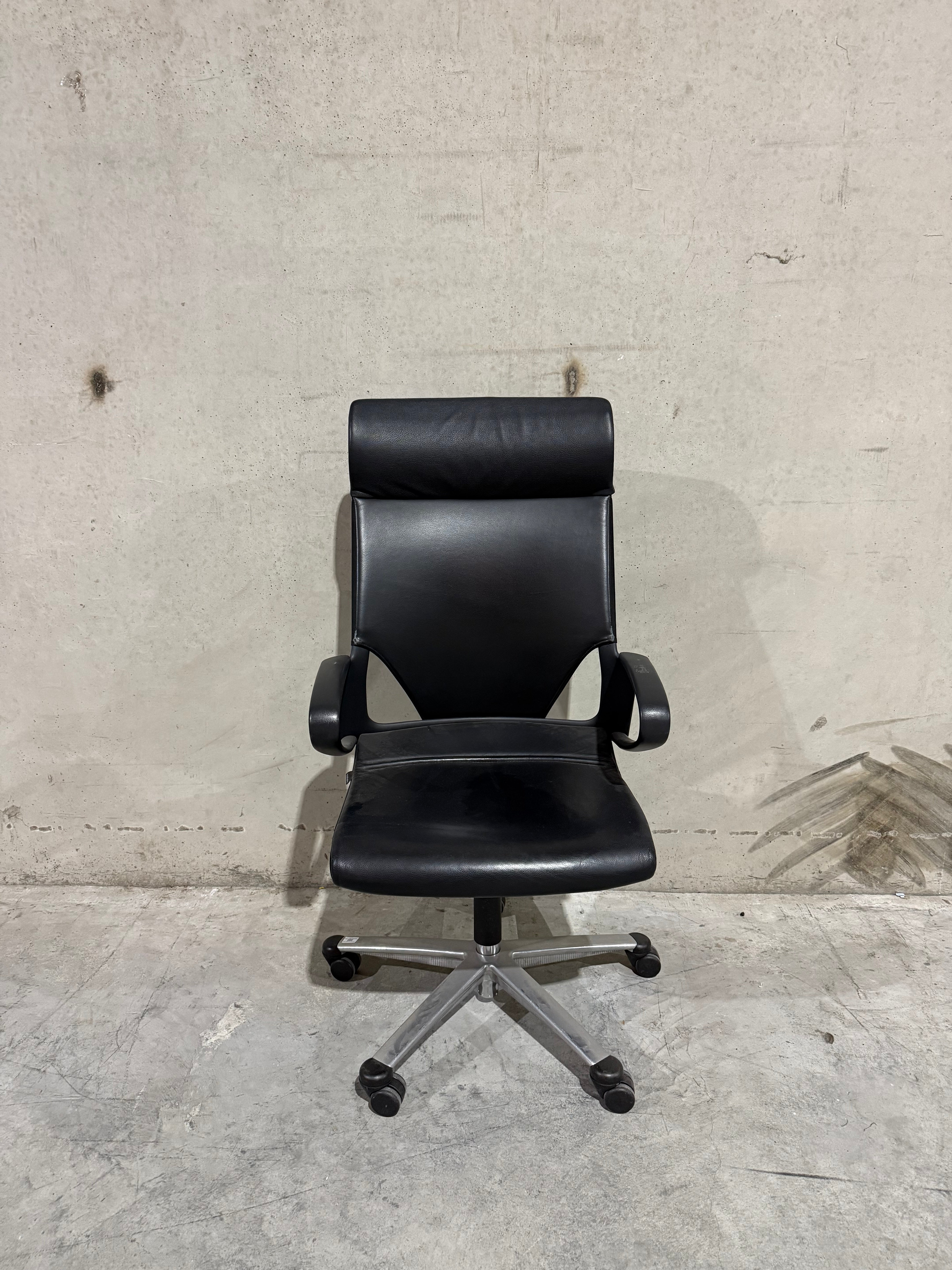 Wilkhahn Modus Executive Chair High Back - Black Leather