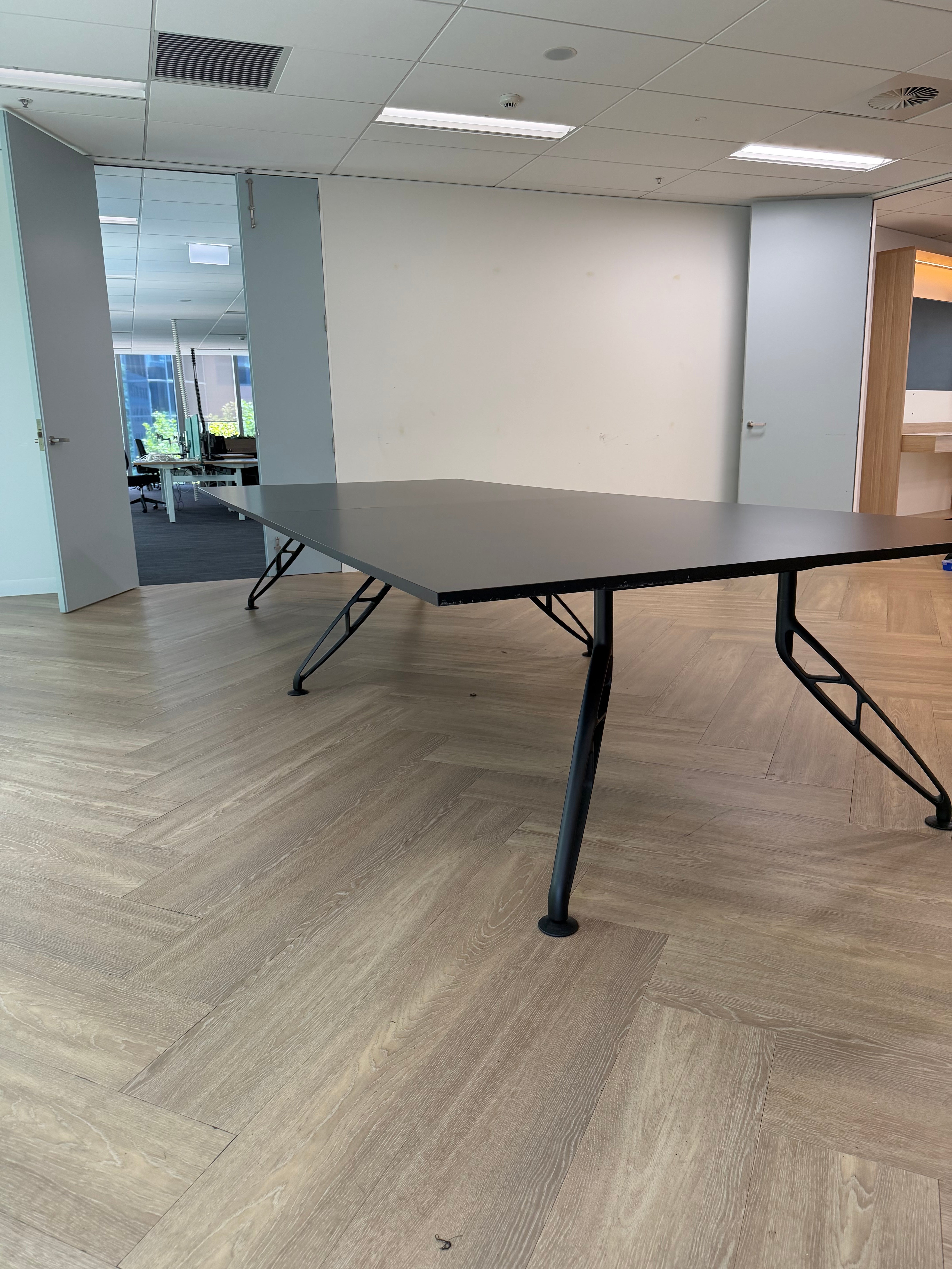 Thinking Works Trapeze Boardroom Table - Black - 4000 × 1600 mm