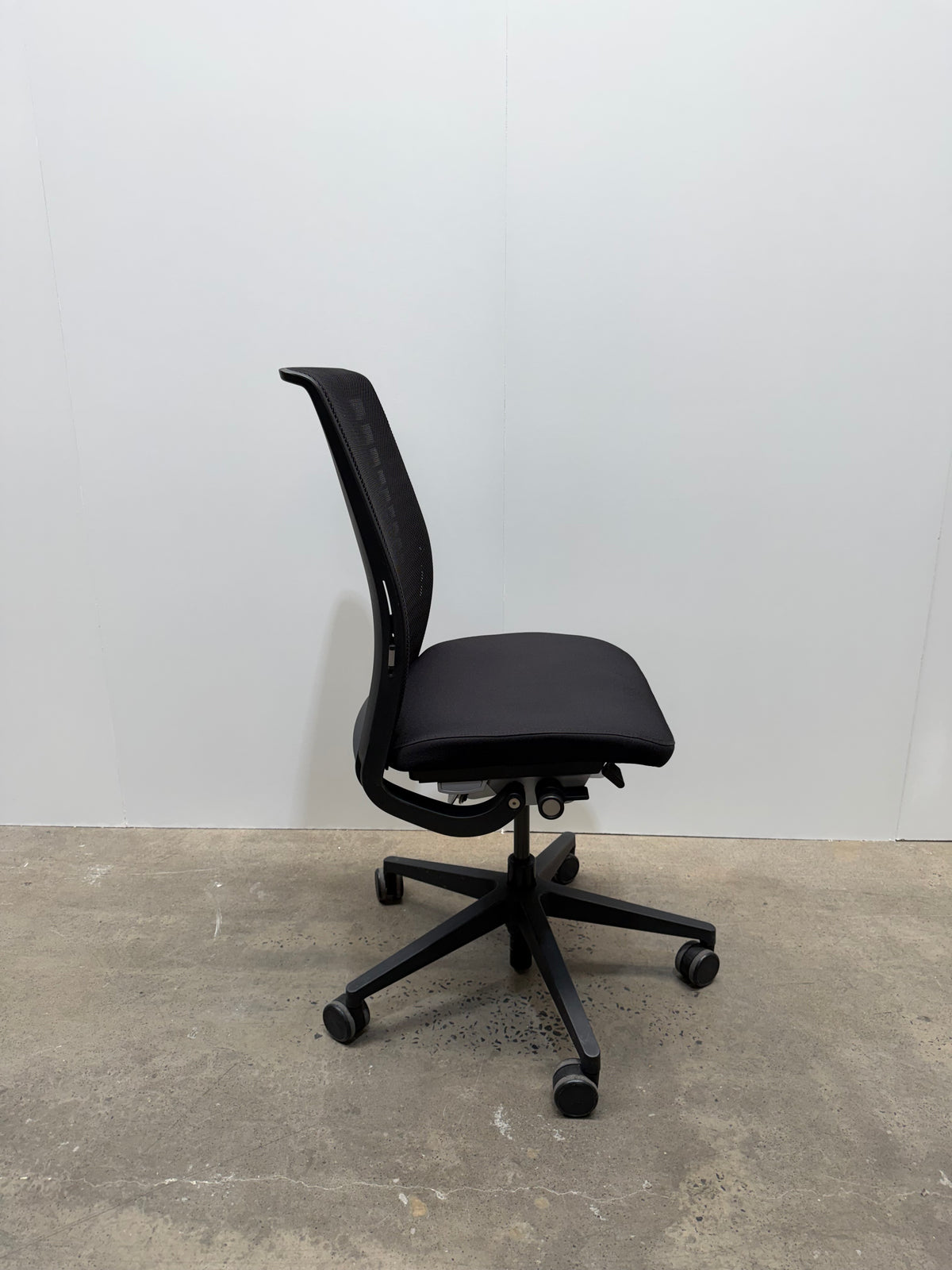 Steelcase Think V2 Task Chair – Black, No Arms – view 5 – pre-owned