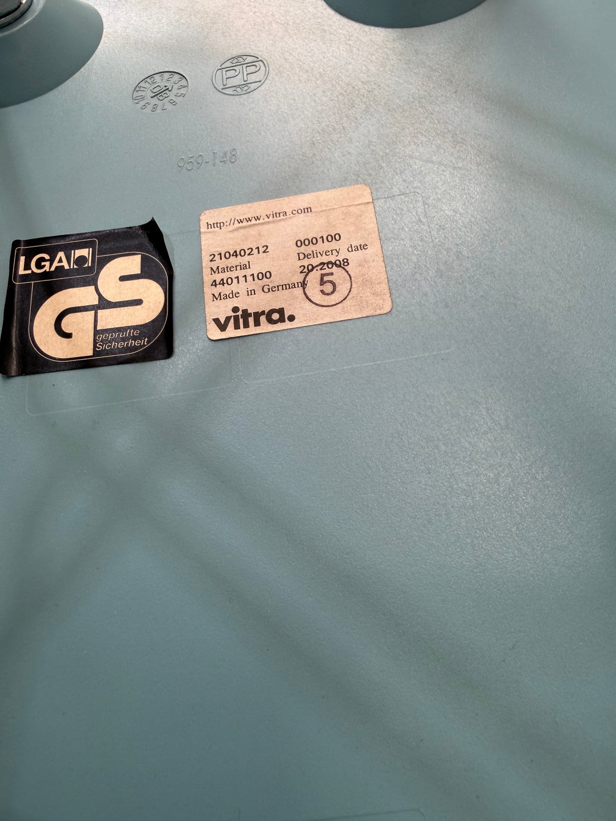 Vitra Eames Plastic Armchair DAR – Light Blue, Chrome Eiffel Base – view 7 – pre-owned