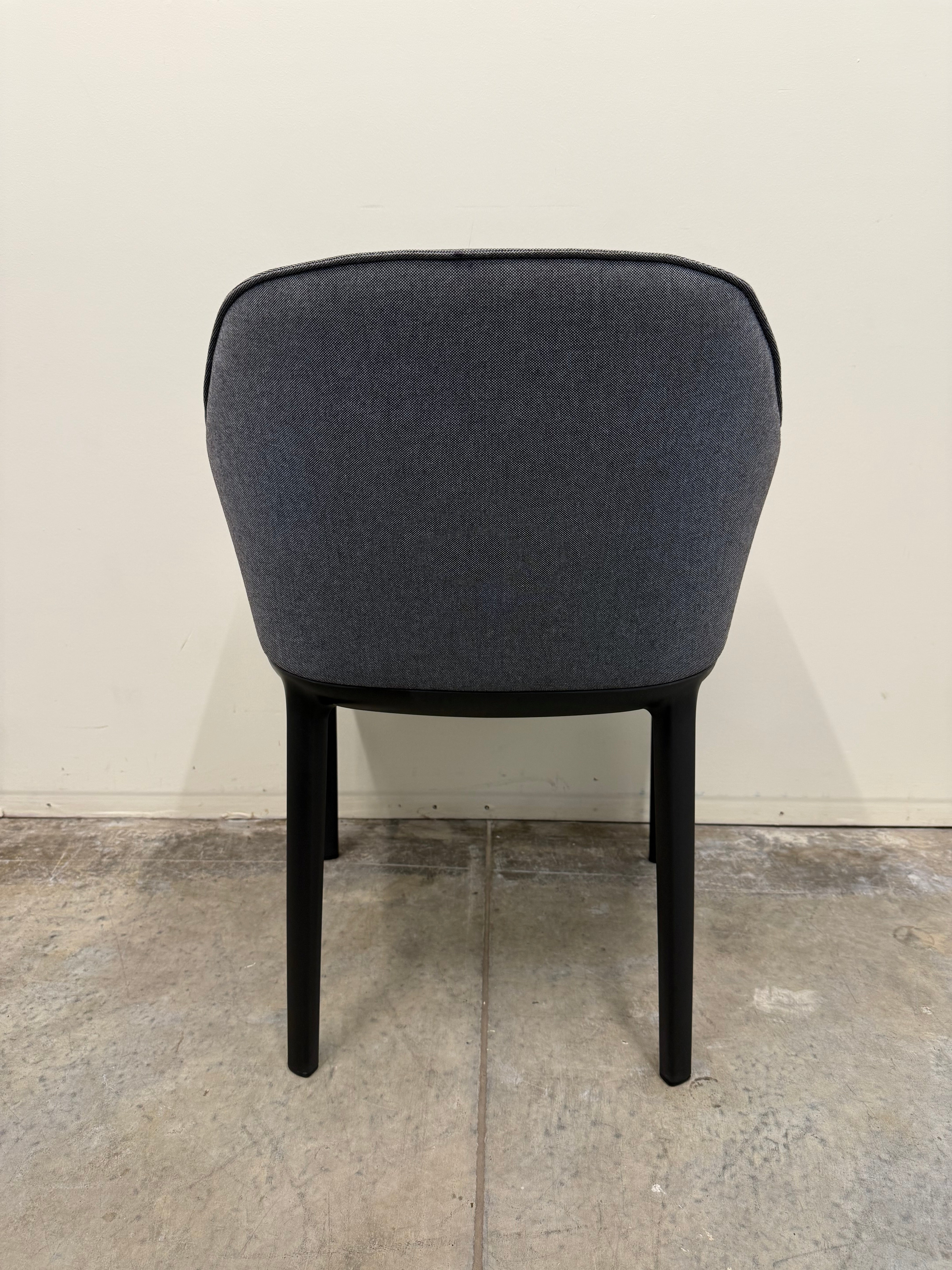 Vitra Softshell Chair – 4-Leg Base in Grey Fabric