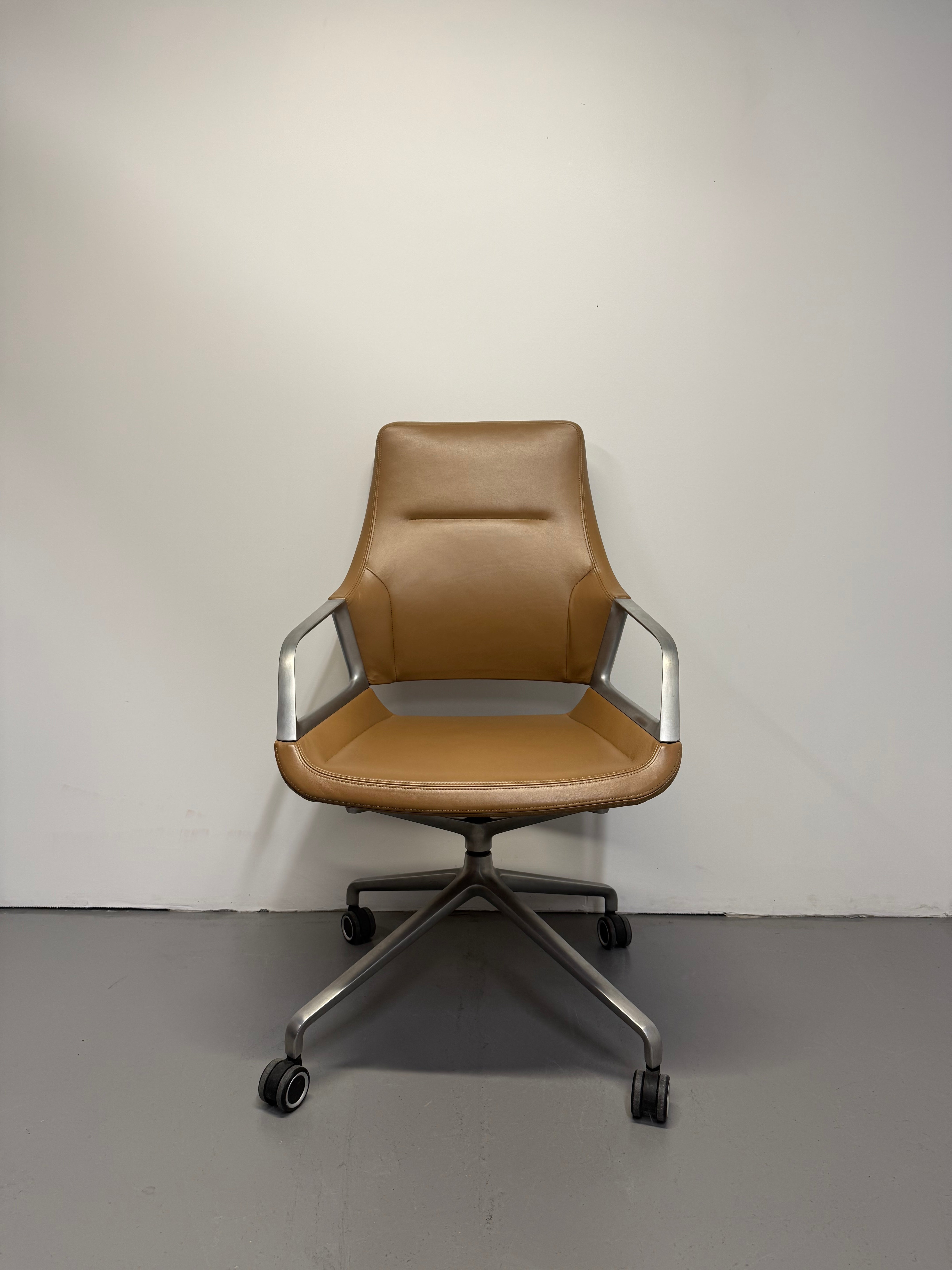 Wilkhahn Graph 301/5 Medium Back Conference Chair by Jehs + Laub – Reindeer Tan Leather
