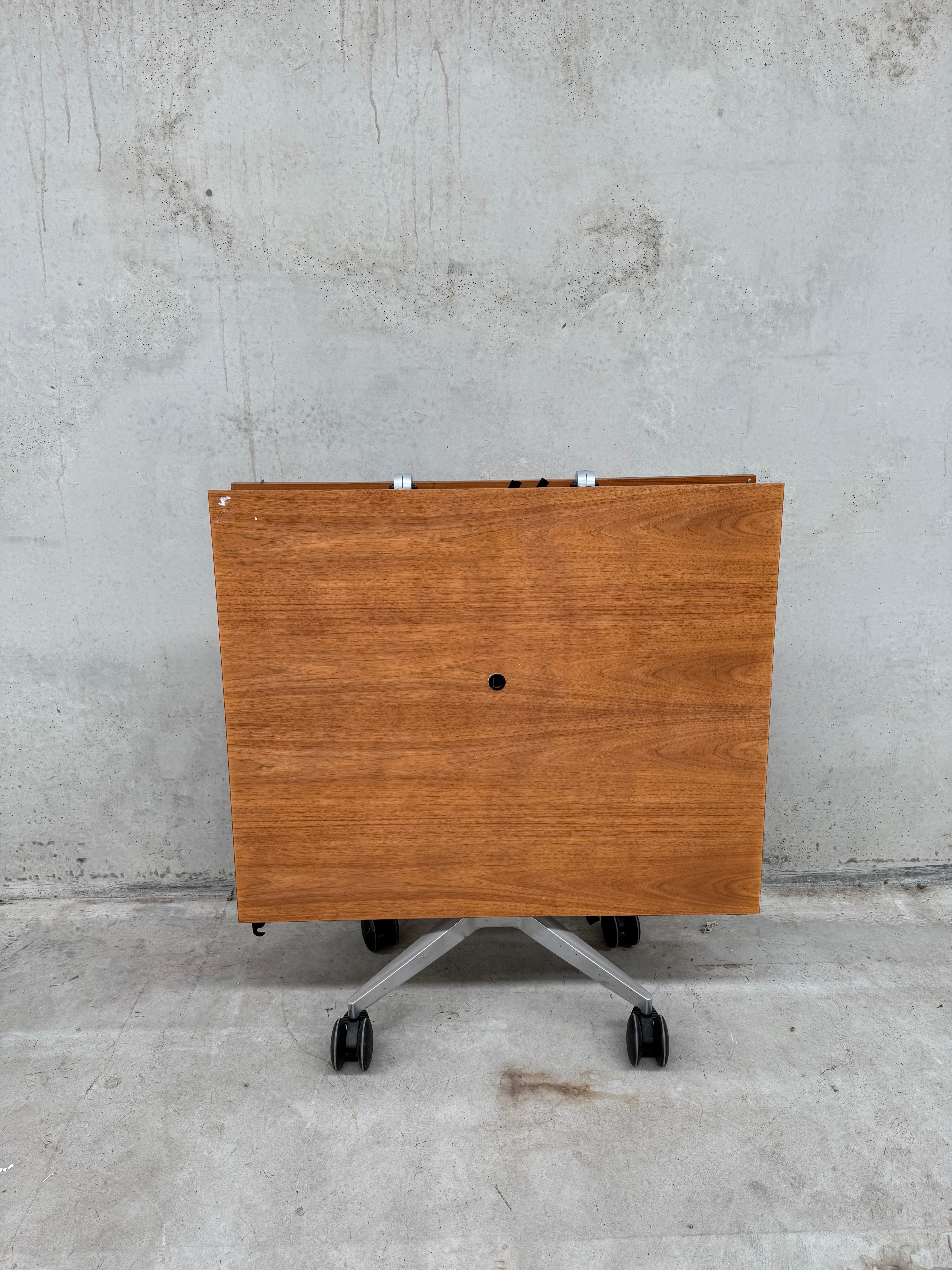 Wilkhahn Confair Conference / Meeting Table – American Walnut (1800 × 1100)