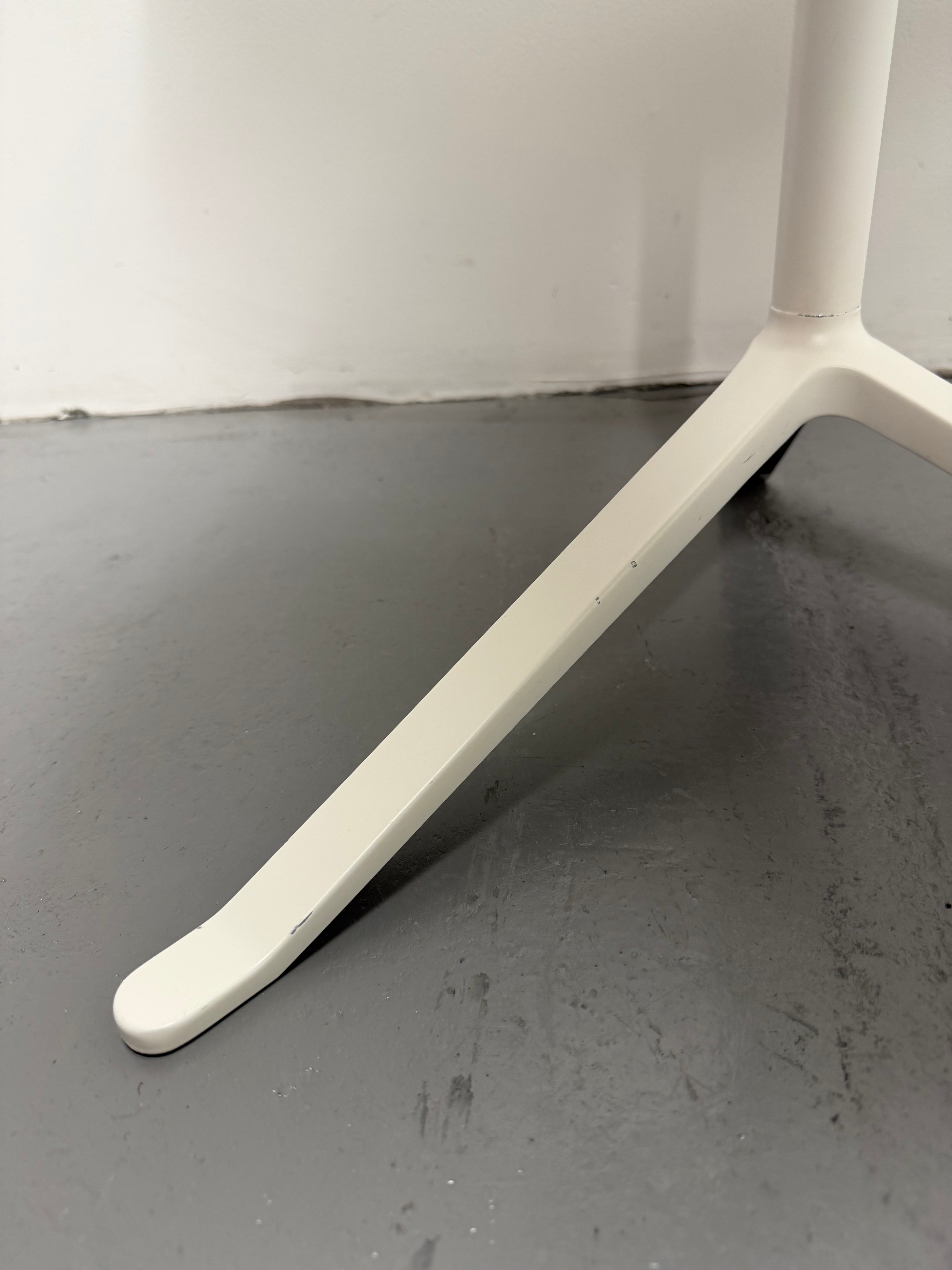 Fritz Hansen Little Friend Side Table – Fixed Height, White Melamine Top