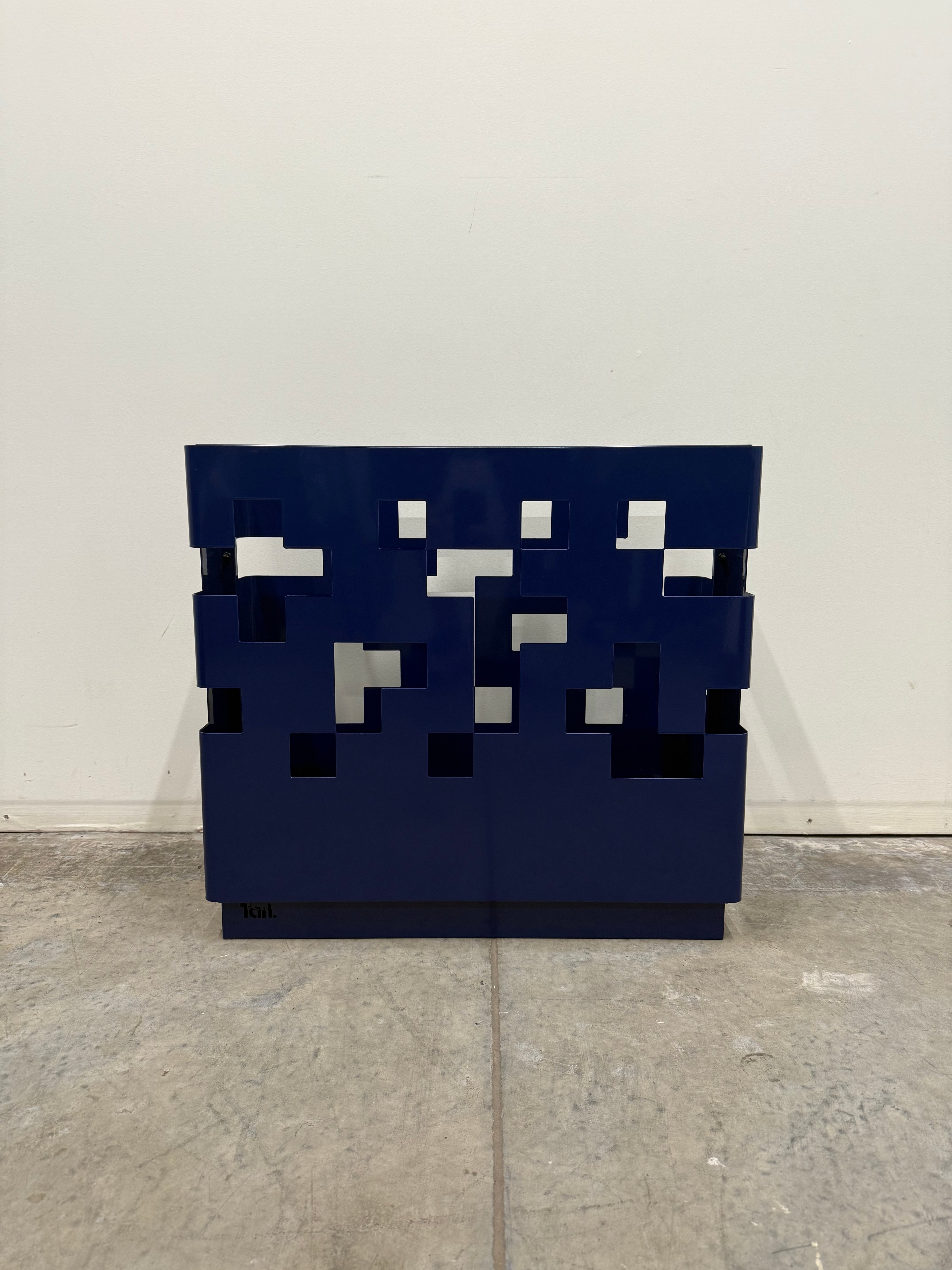 Tait Planter Box Garden Wall – Vertical Planter (Blue and White)