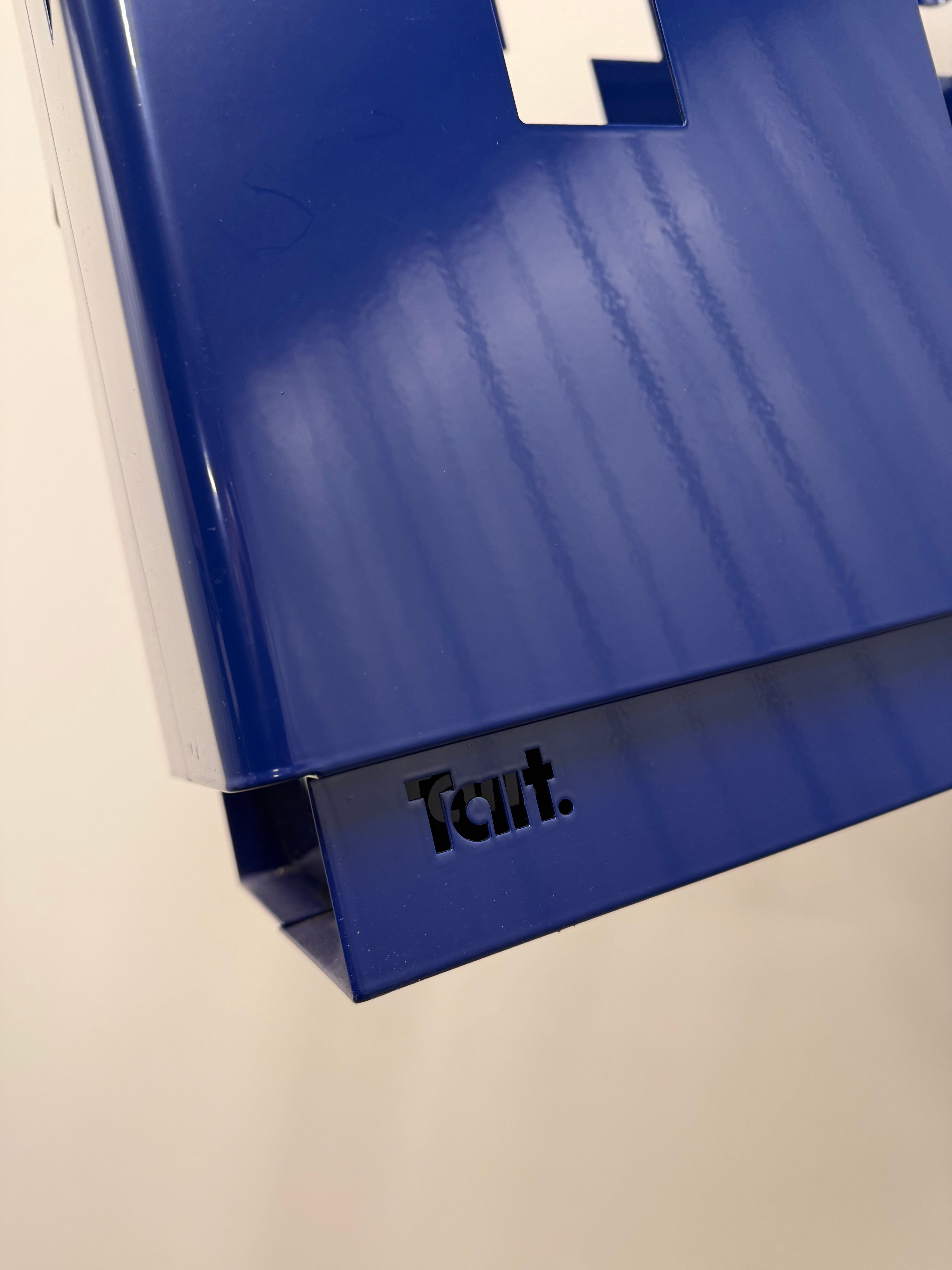 Tait Planter Box Garden Wall – Vertical Planter (Blue and White)