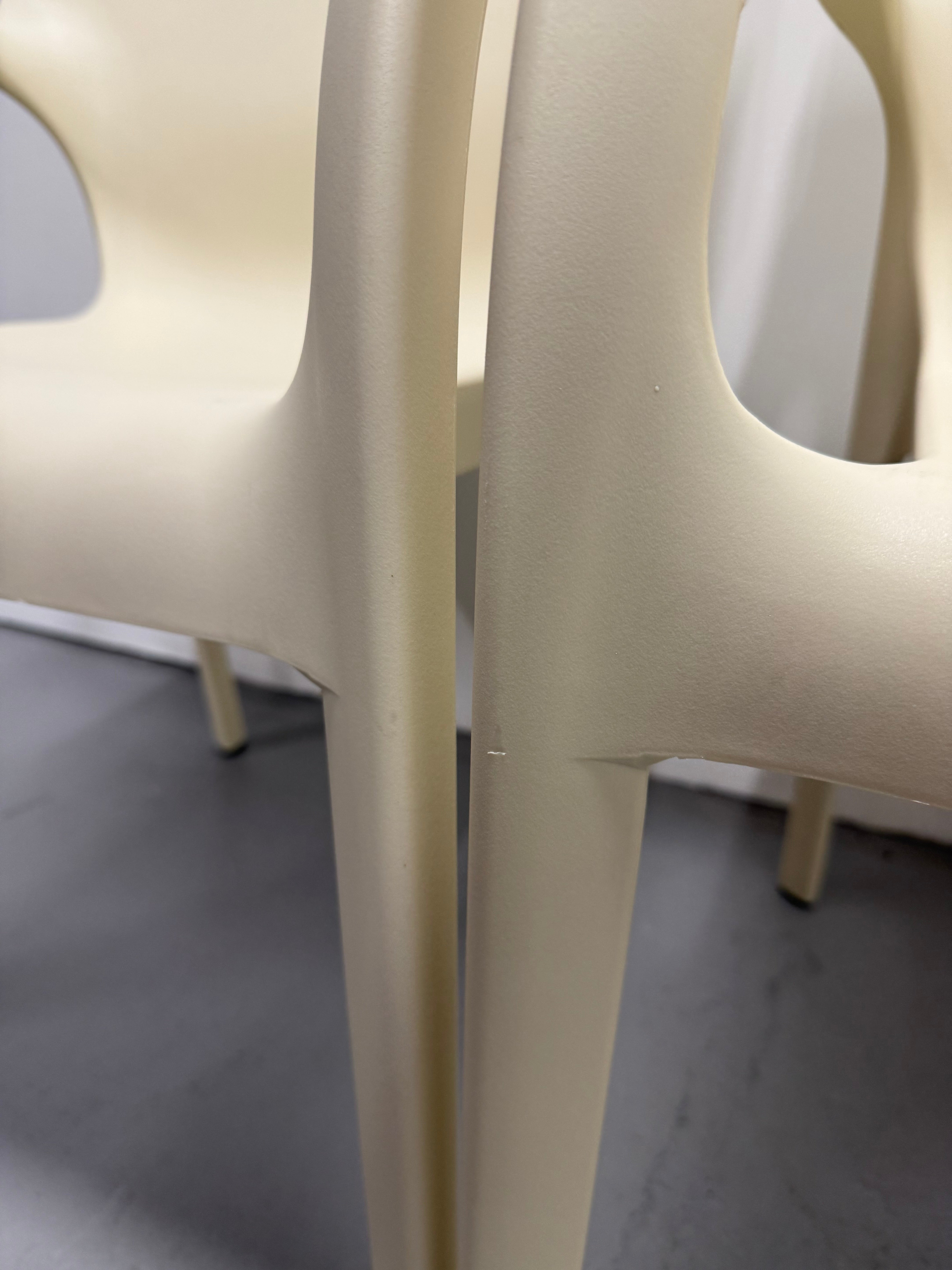 Segis Poppy Star Outdoor Chair – White (4-Leg Base)