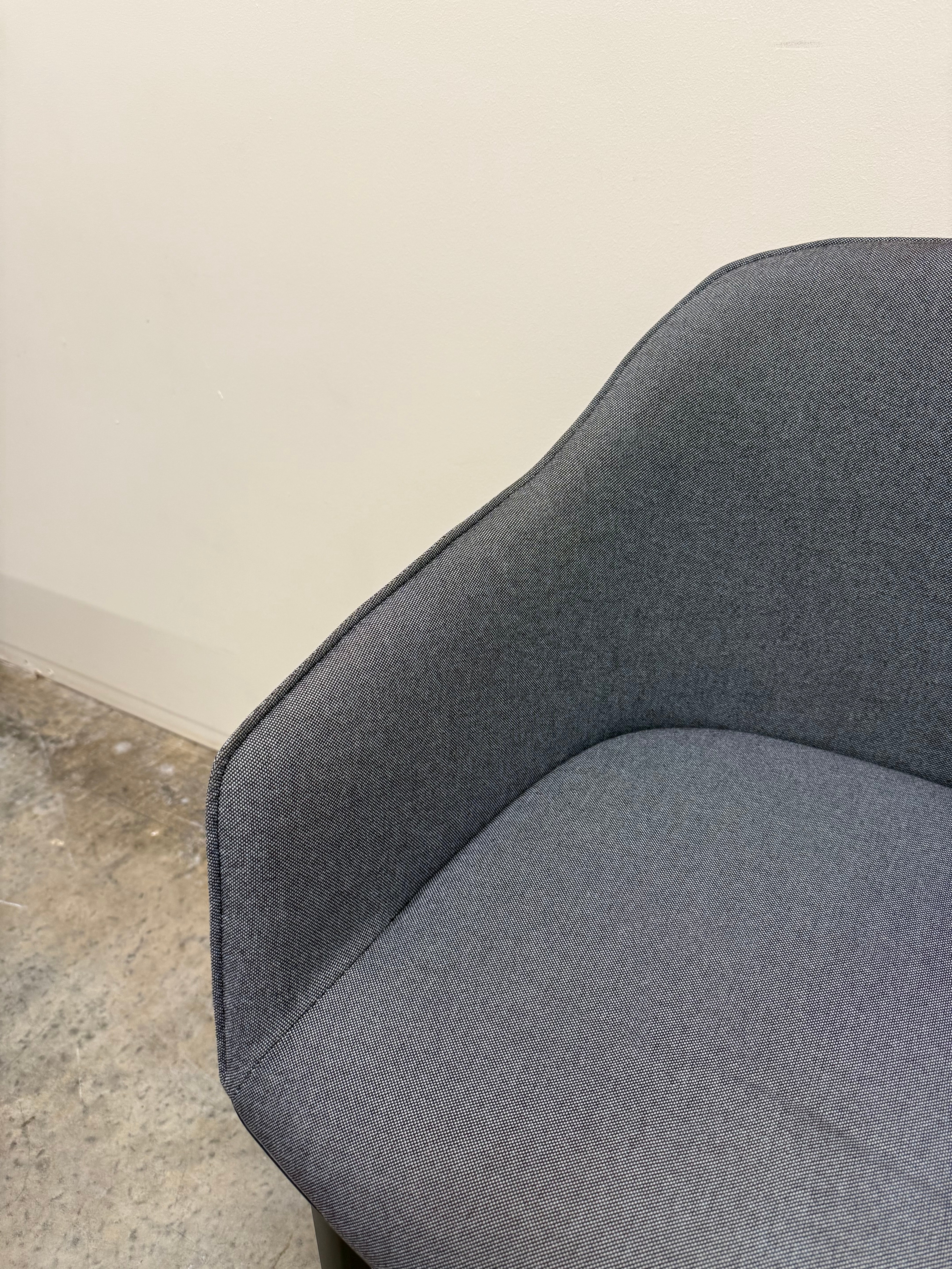 Vitra Softshell Chair – 4-Leg Base in Grey Fabric