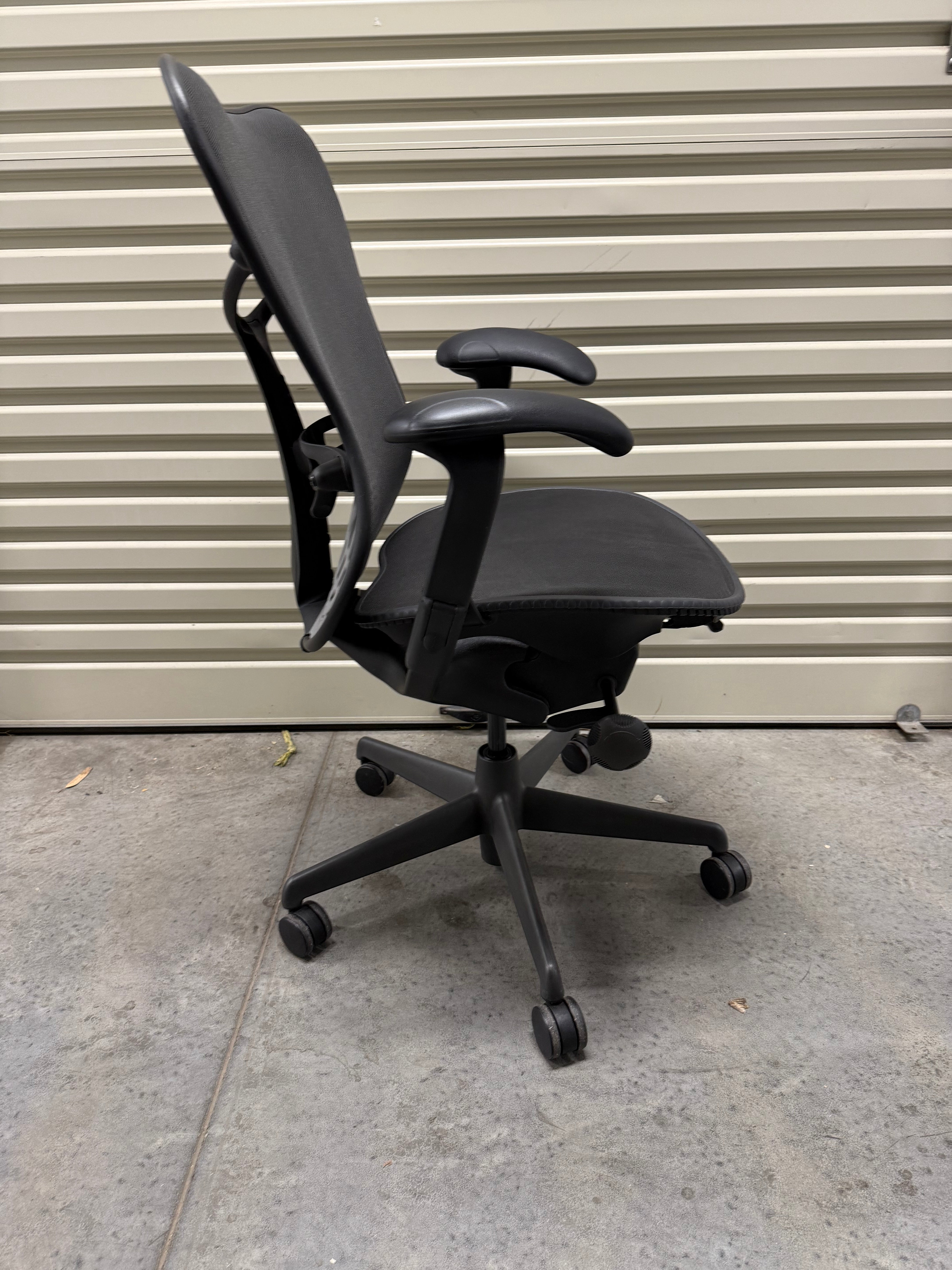 Herman Miller Mirra Office Chair with Armrest, Butterfly Back- Black/Black