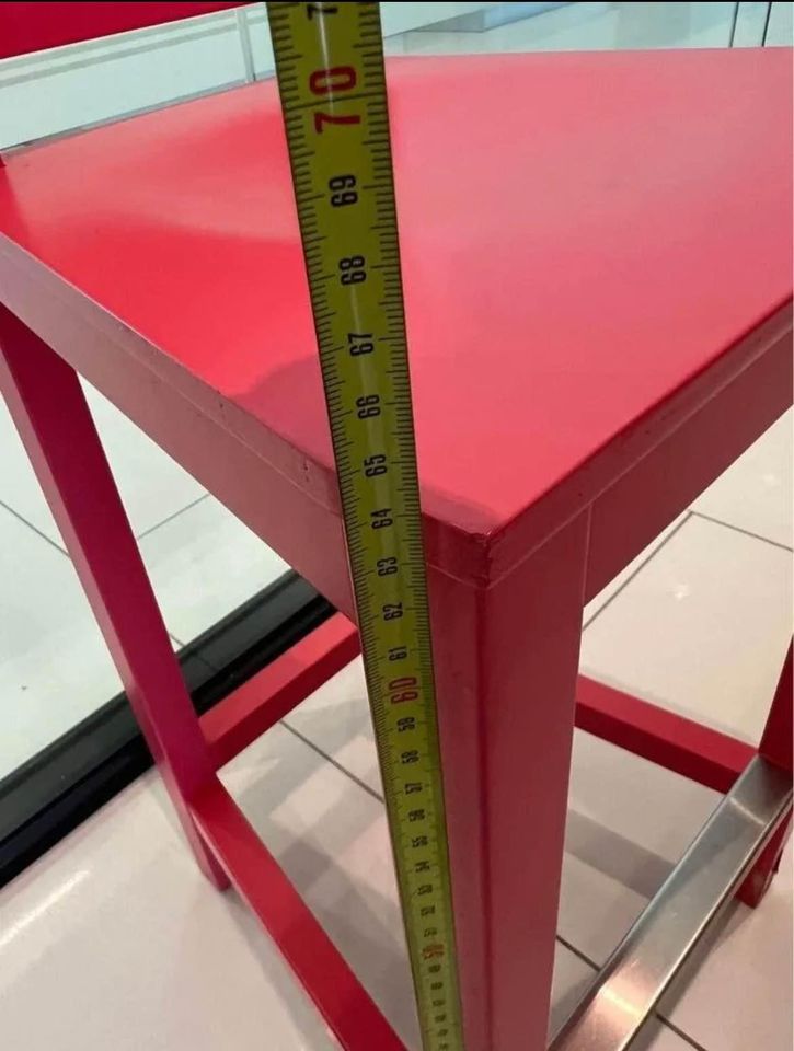 Moooi - Atelier Van Lieshout Low Bar Stool - Red