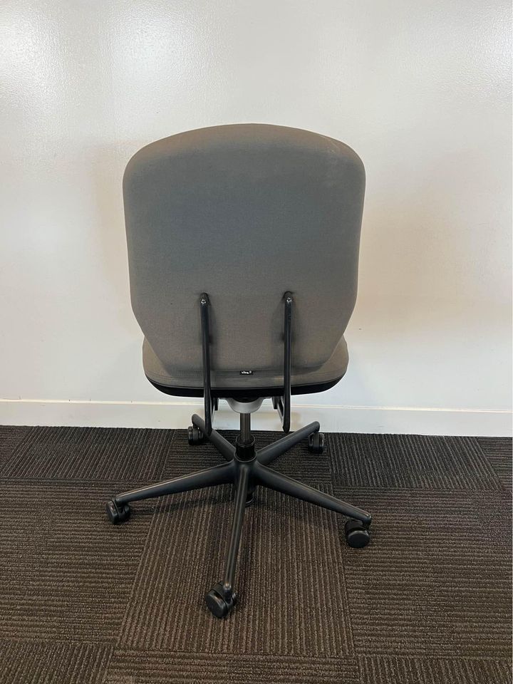 Vitra Metabody Office Chair - Grey
