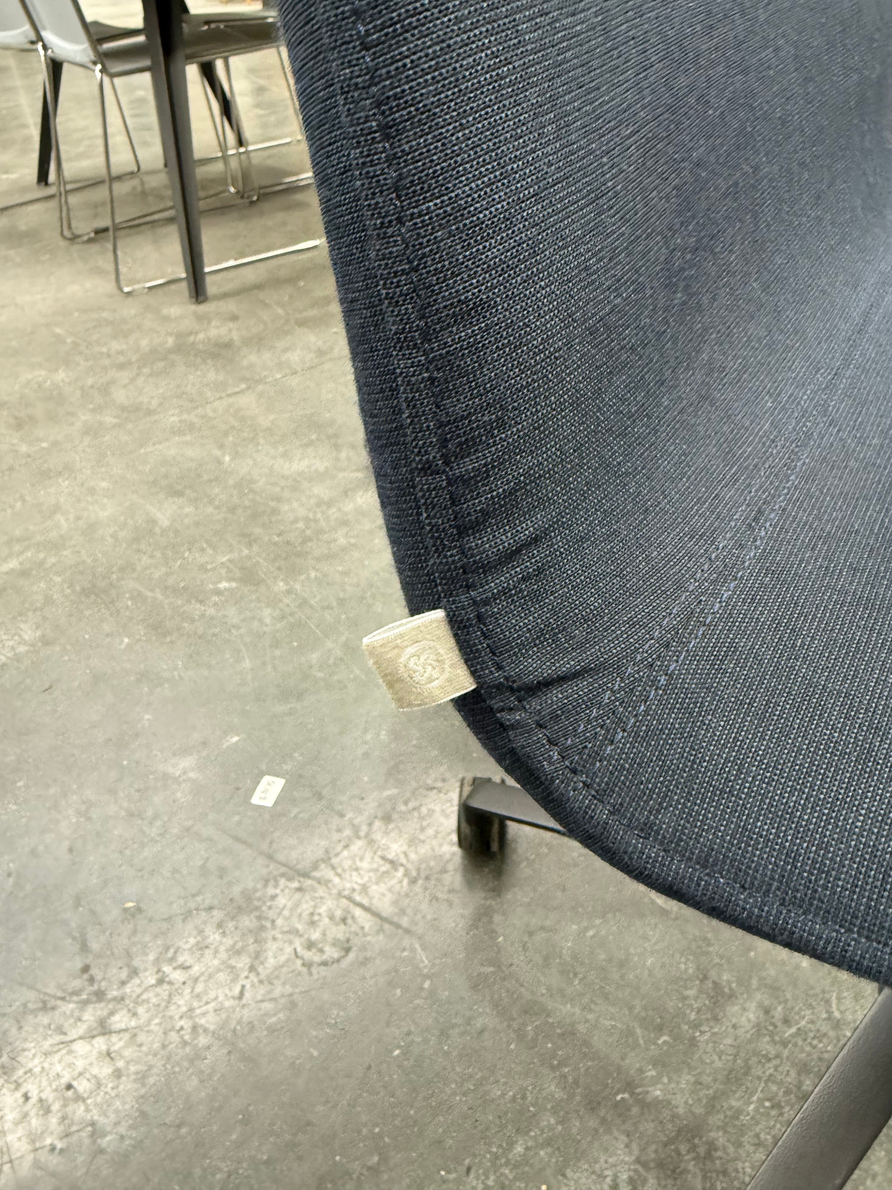Jardan Mina Studio Chair ā Blue Fabric / Black Metal Base