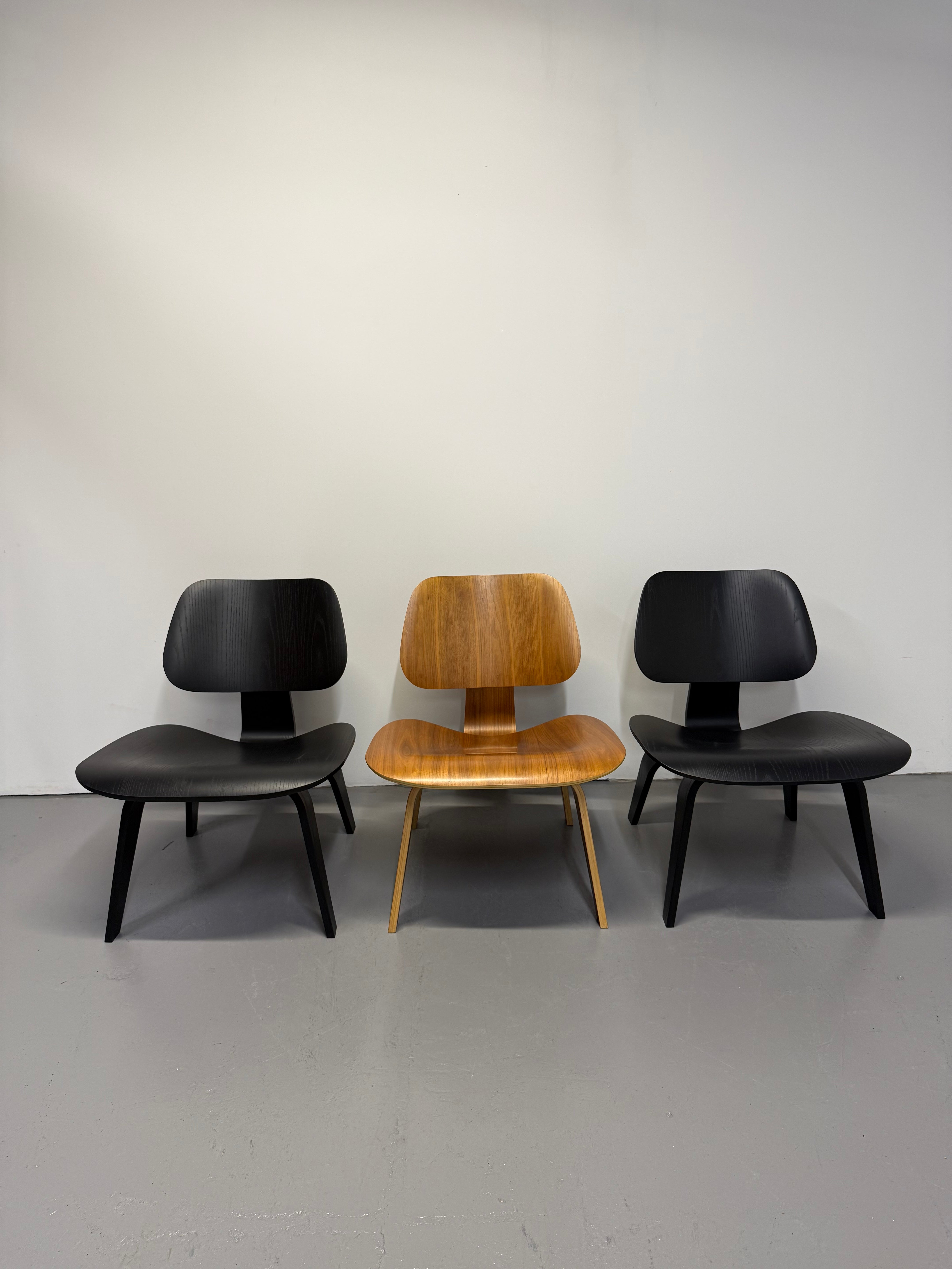 Eames LCW Lounge Chair – Molded Plywood Classic in Walnut Finish