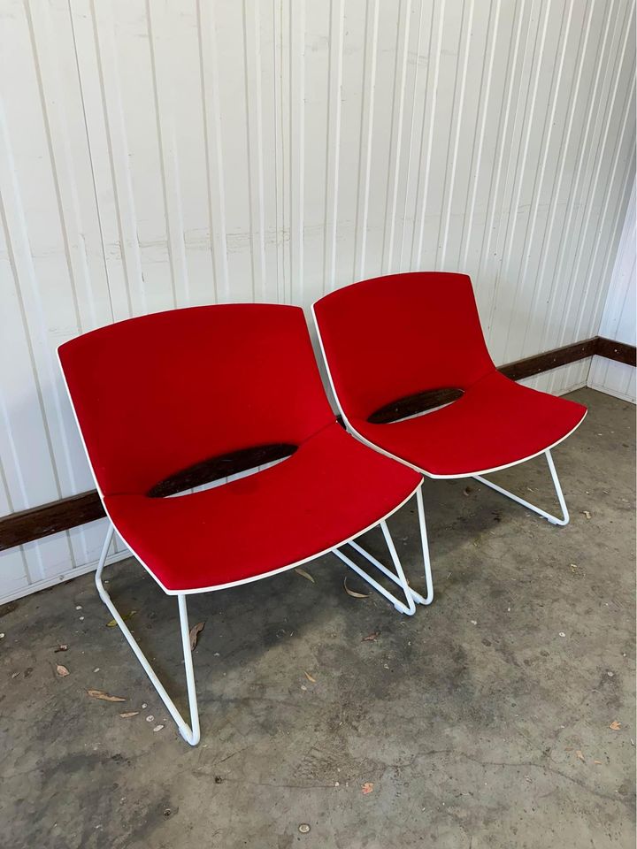 Kezu Oh! designer lounge chair / waiting room chair / sled chair - Red