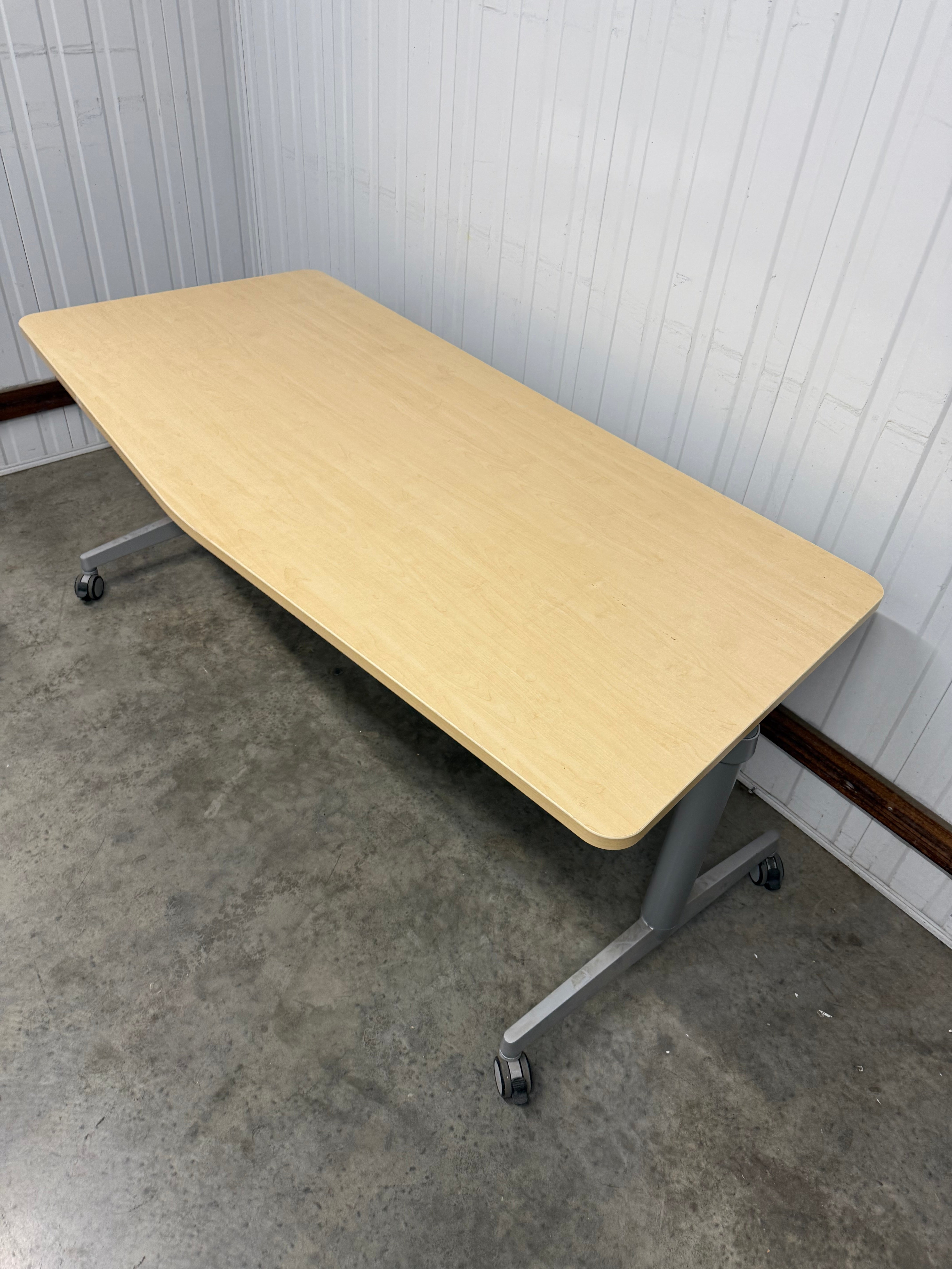 Steelcase flip table
