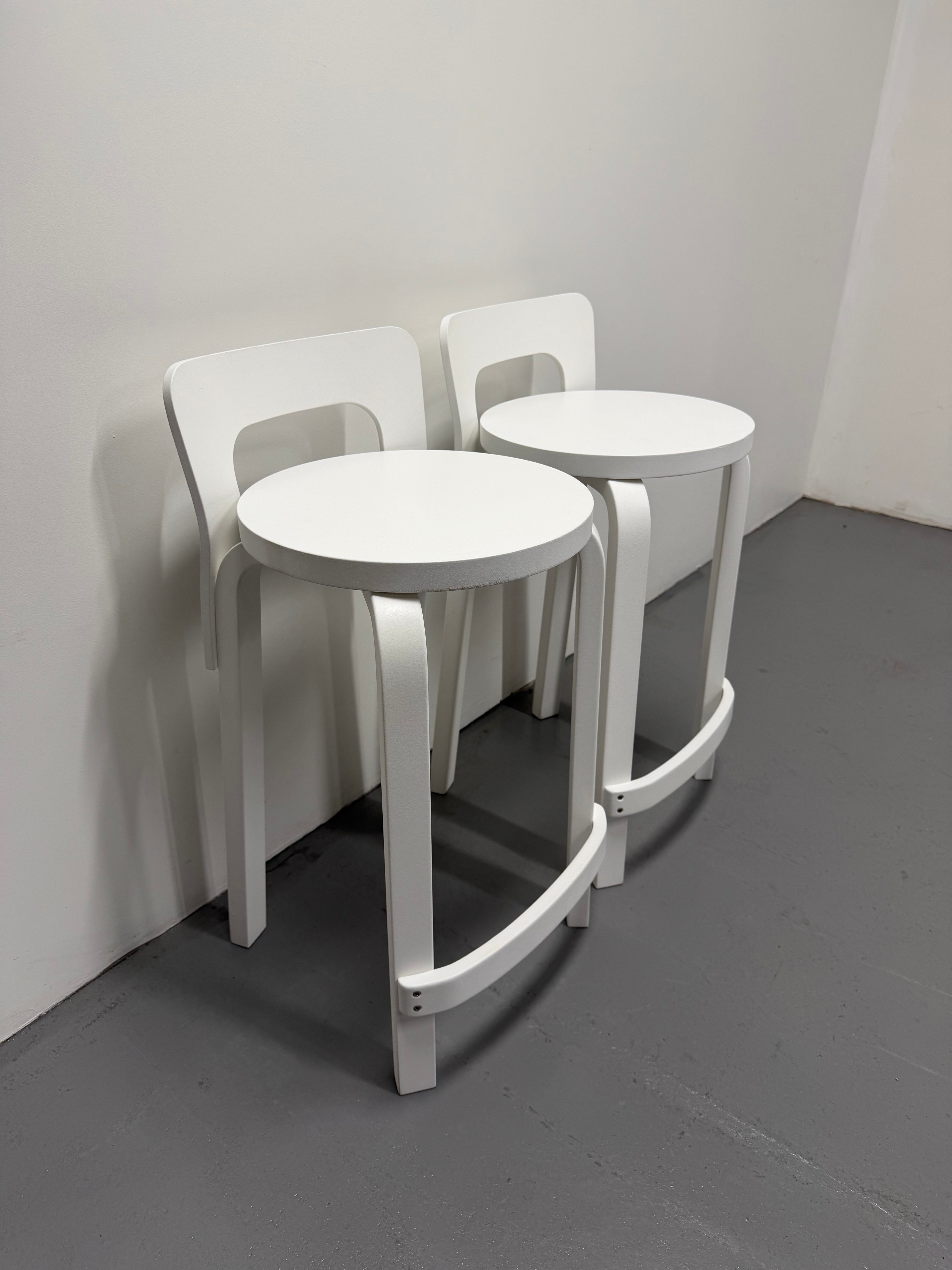 Artek Aalto K65 High Chair – White