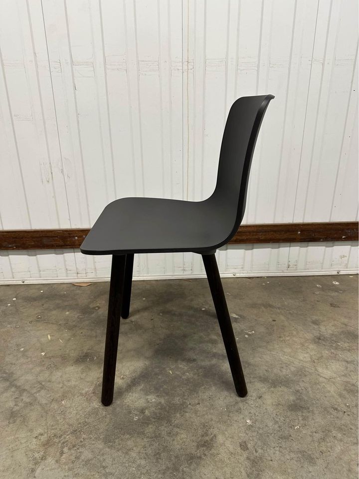 Vitra HAL Wood chair by Jasper Morrison - Black
