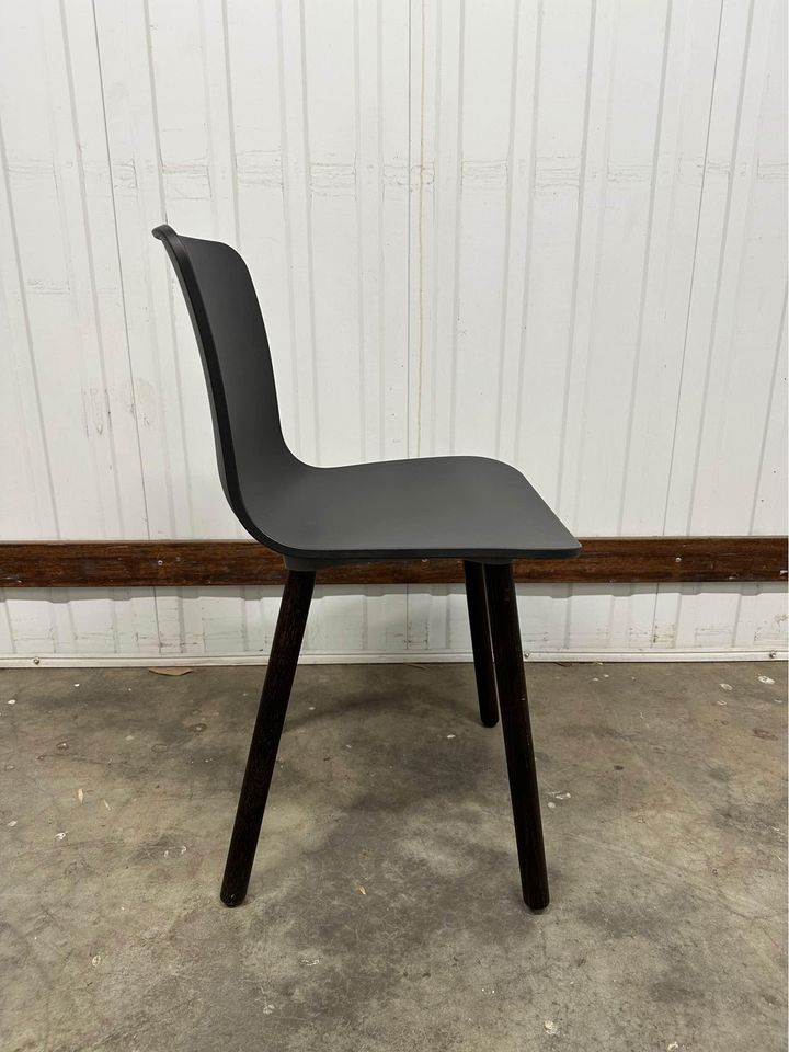 Vitra HAL Wood chair by Jasper Morrison - Black