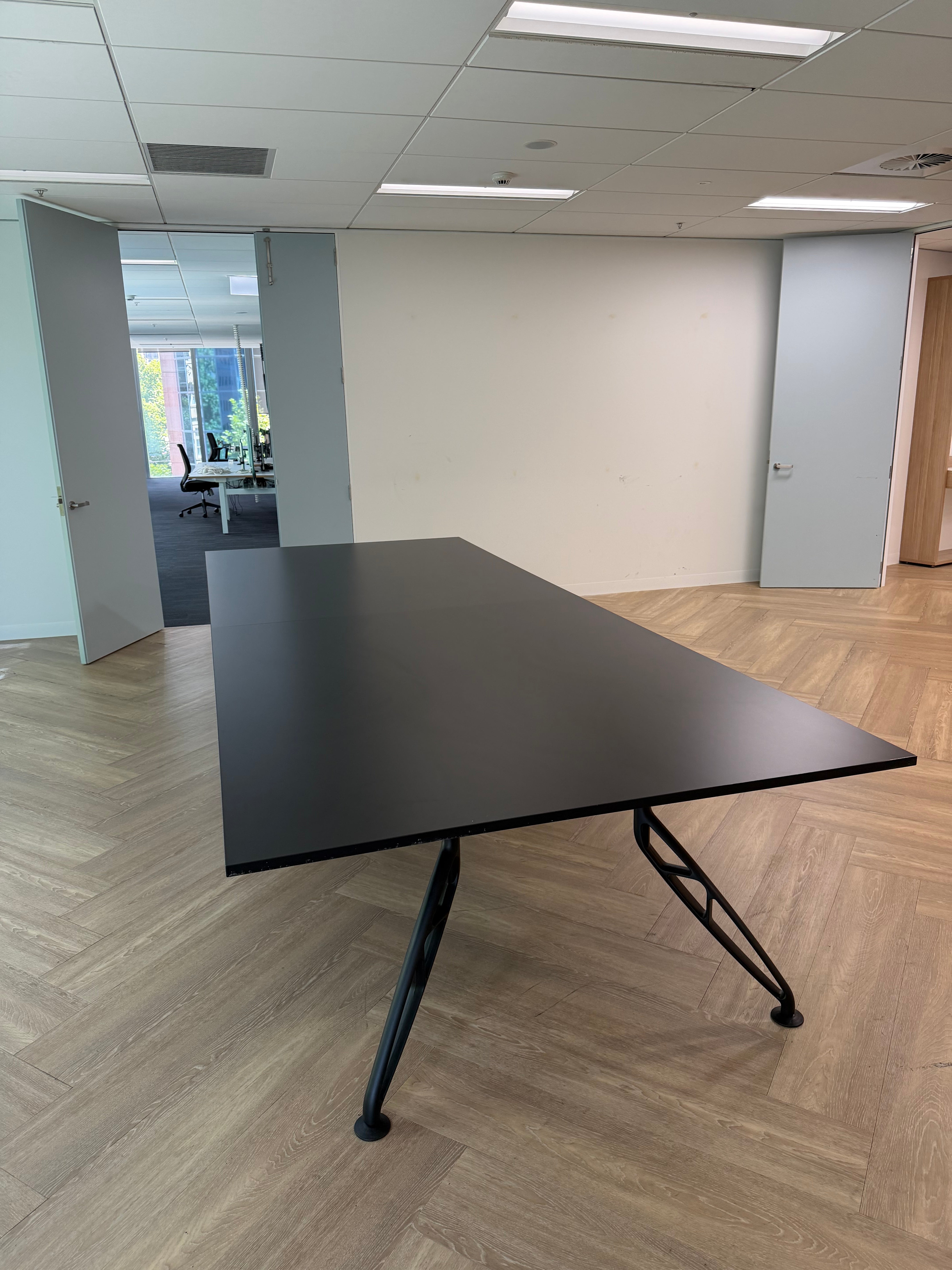 Thinking Works Trapeze Boardroom Table - Black - 4000 × 1600 mm