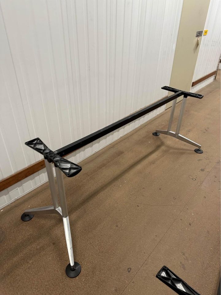 Wilkhahn Office Desk - 1600L x 900W