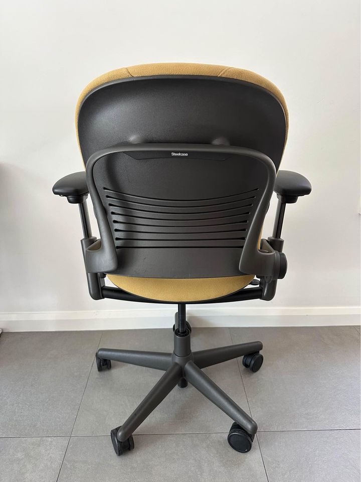 Steelcase Leap V1 Chair with Armrests - Yellow
