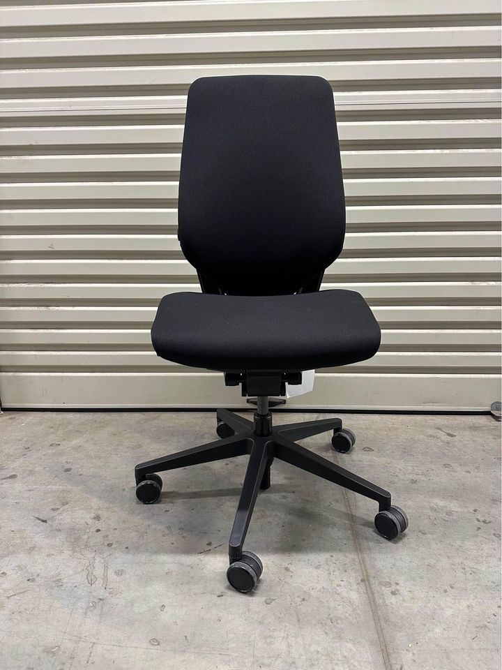 Steelcase Gesture The Wirecutter Office Chair Wirecutter Office
