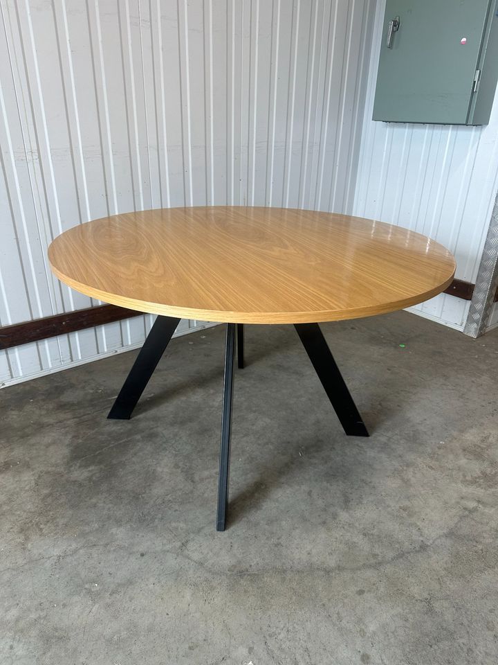 Premium Round Timber Table with Powder-Coated Legs – Ideal for Home or Office Spaces