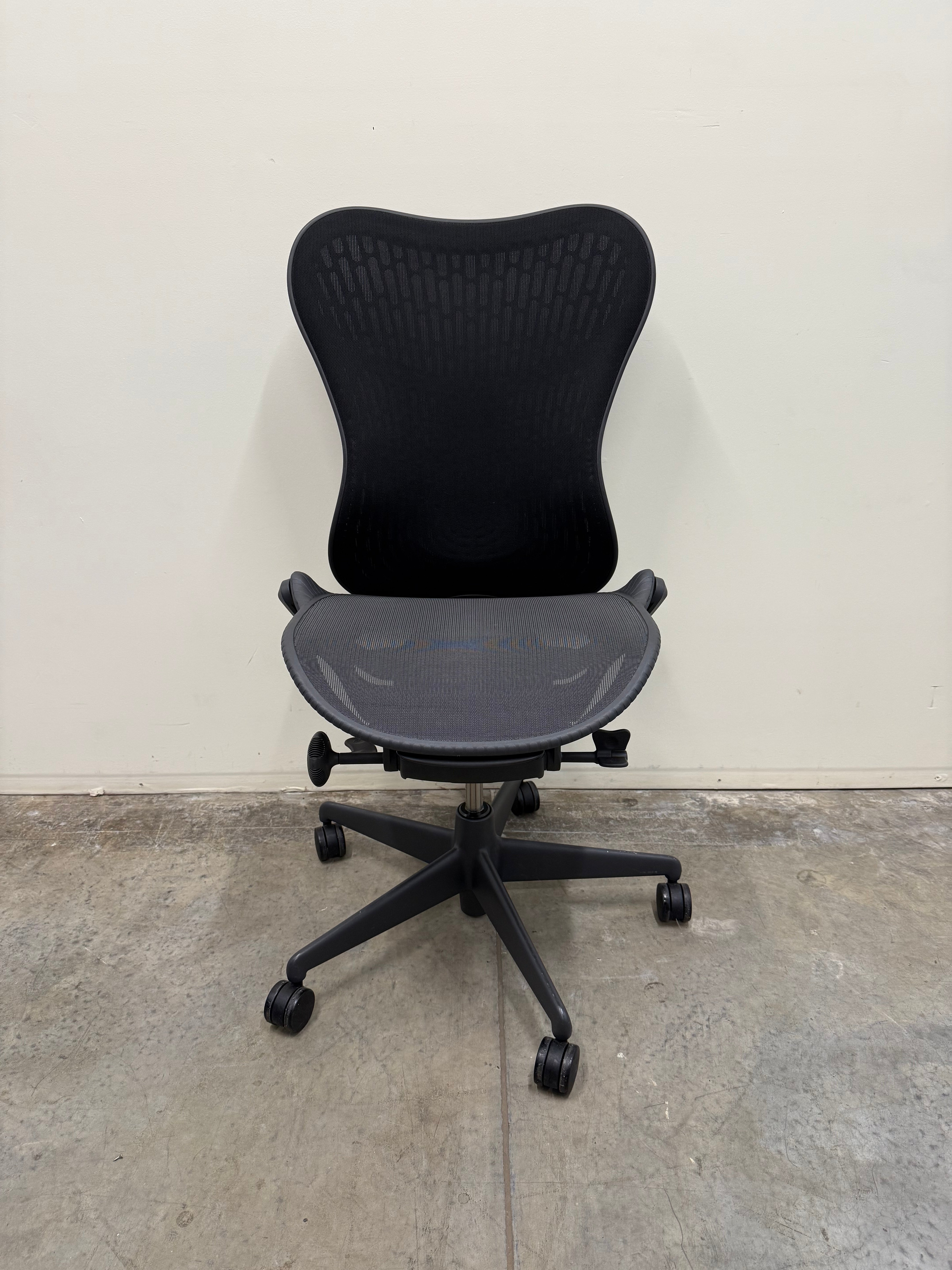 Herman Miller Mirra 2 Chair – No Arms / Black Mesh