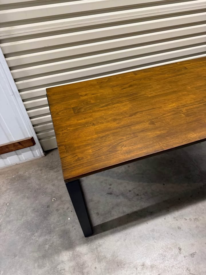 Straight Desk with Redwood top - 1800x750