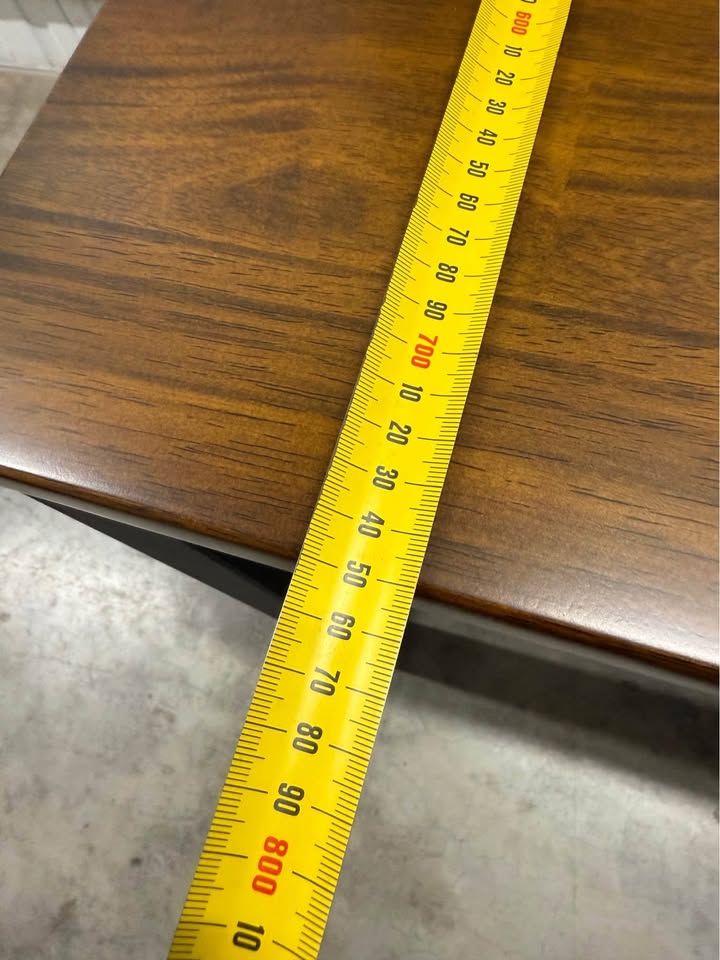 Straight Desk with Redwood top - 1800x750